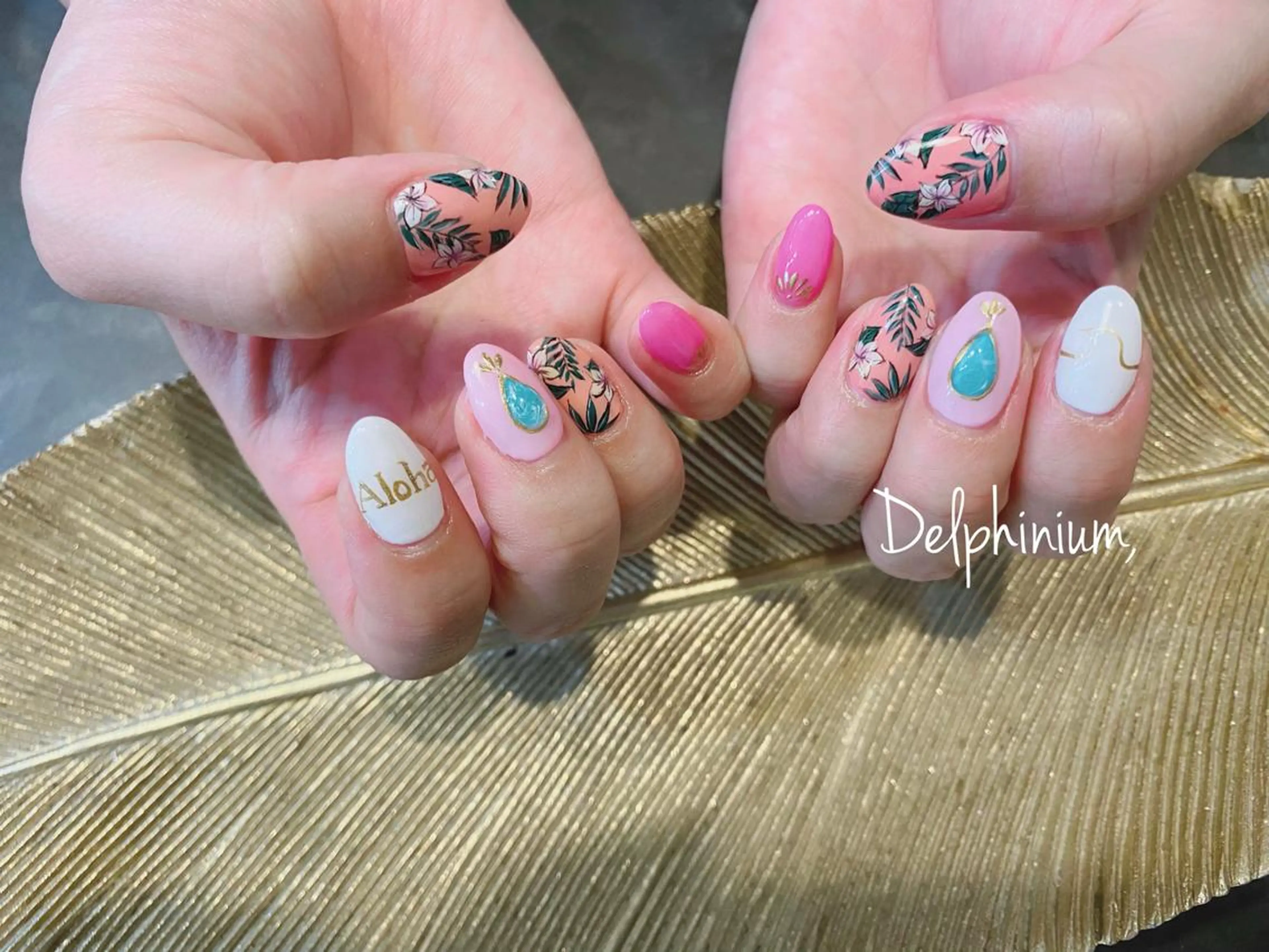 ネイル アートネイル ミラーネイル 持ち込み ピンク ストーンネイル ハンドネイル 岡本 友恵のネイルデザイン