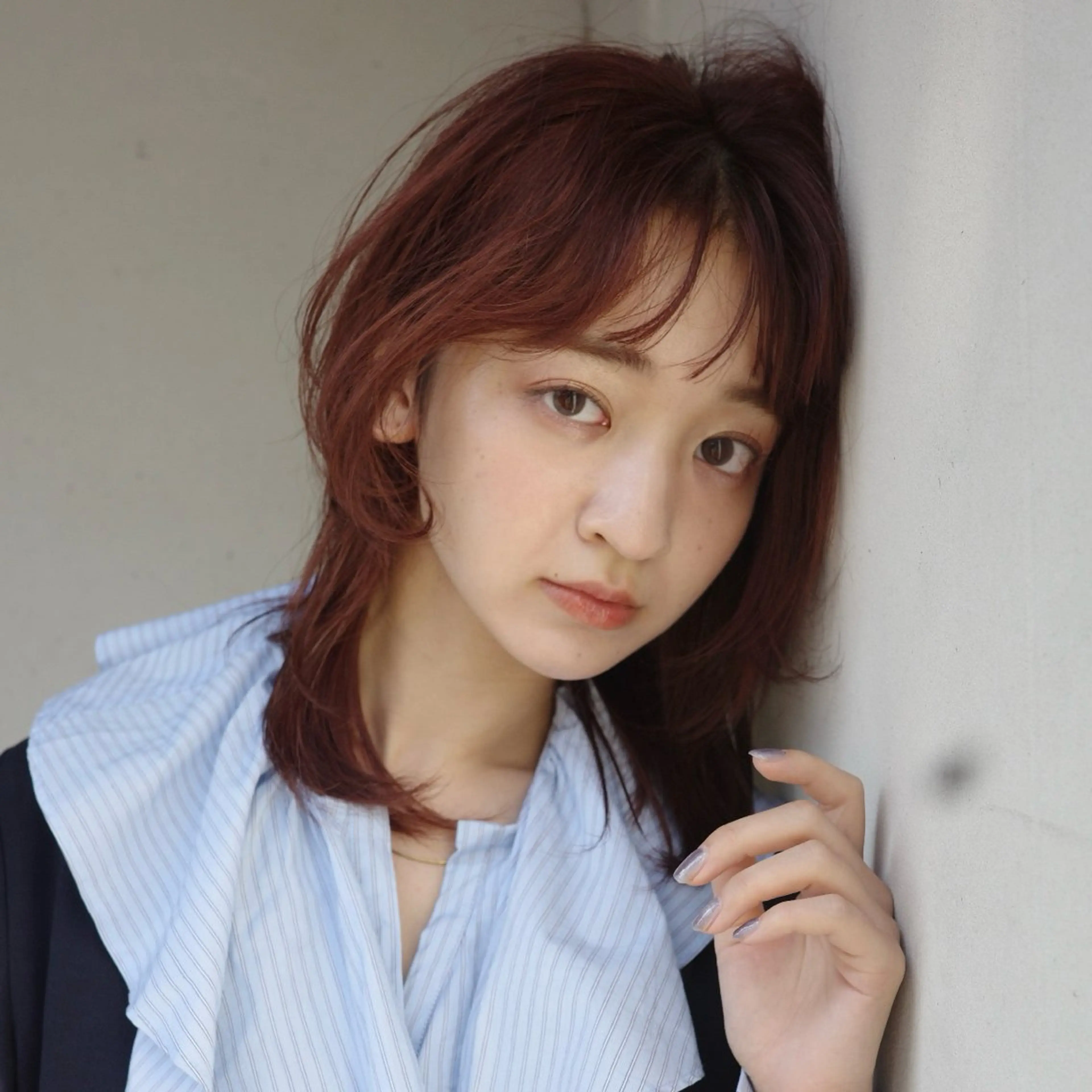 ミディアム カラー ベージュカラー オレンジ オレンジベージュ レイヤーカット クロスパーマ× 透明感カラー✂︎のヘアスタイル