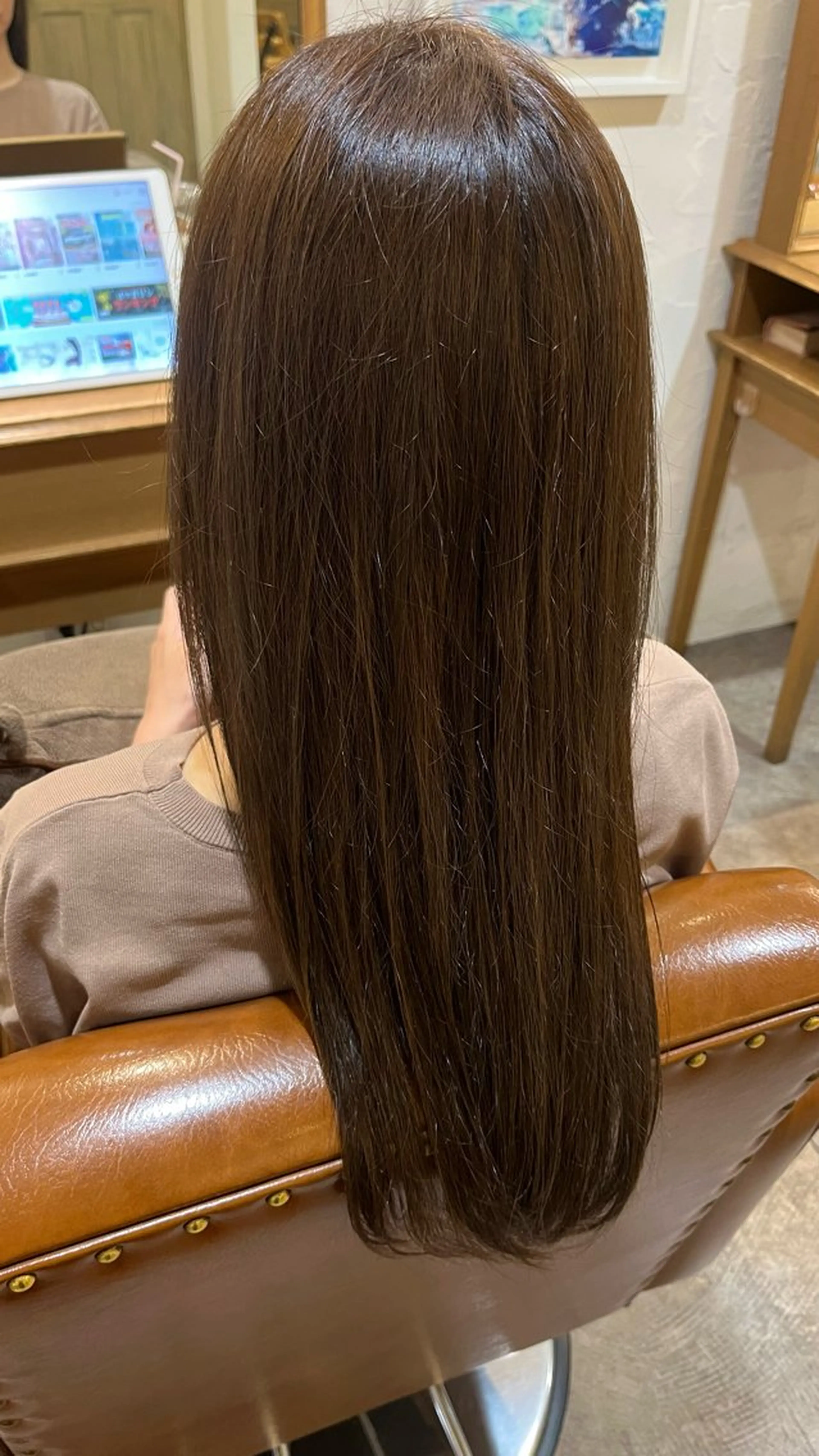 ロング カラー 透明感カラー グレージュ モカグレージュ ネイビーカラー 杉澤 凛々愛のヘアスタイル