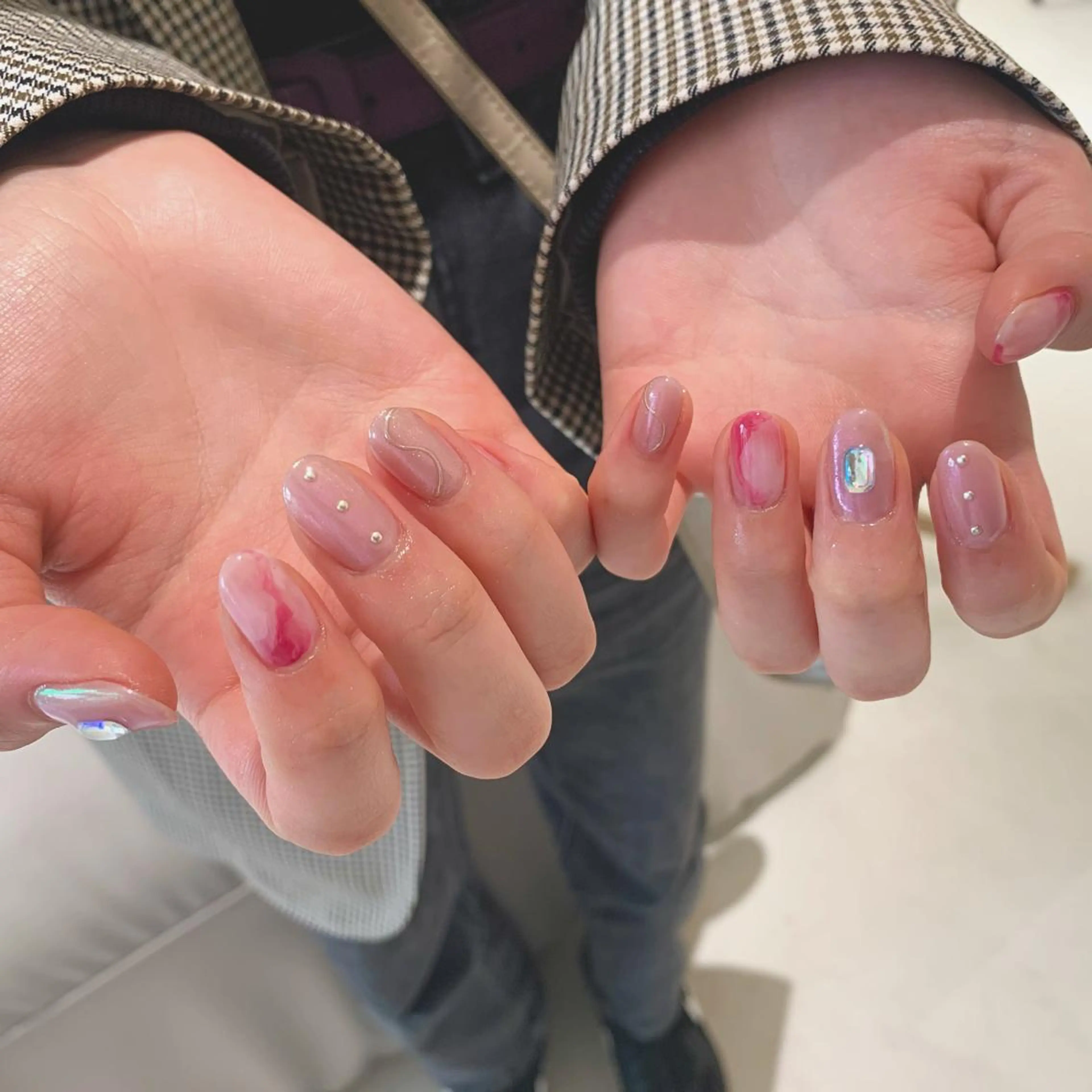 ネイル ハンドネイル ハンドケア esby Loely MIZUKIのネイルデザイン