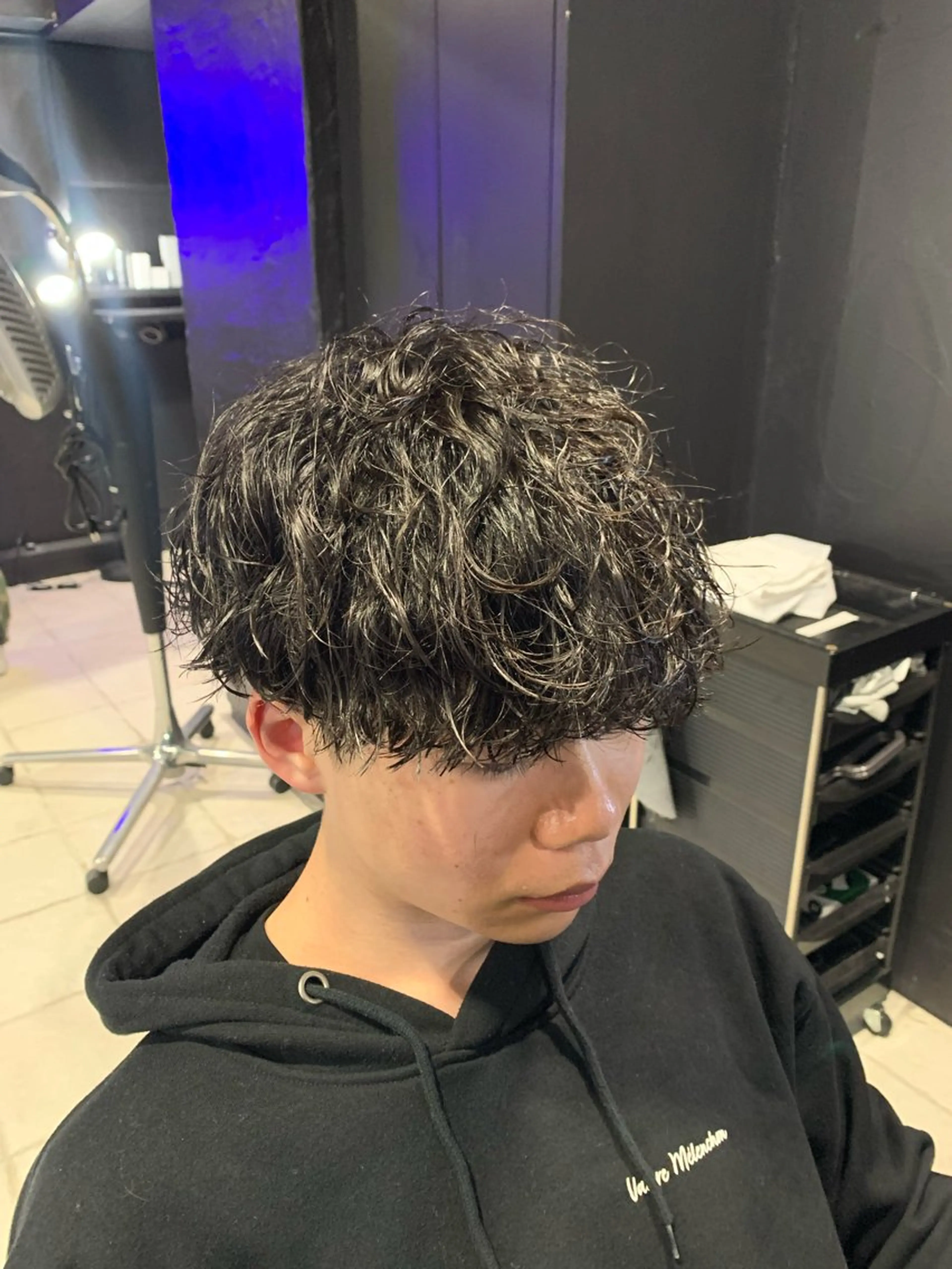 ミディアム メンズ ミディアムパーマ メンズパーマ 波巻きパーマ カット パーマ トリートメント ヘアセット メンズパーマ/難波/ 心斎橋　室園亮佑のヘアスタイル