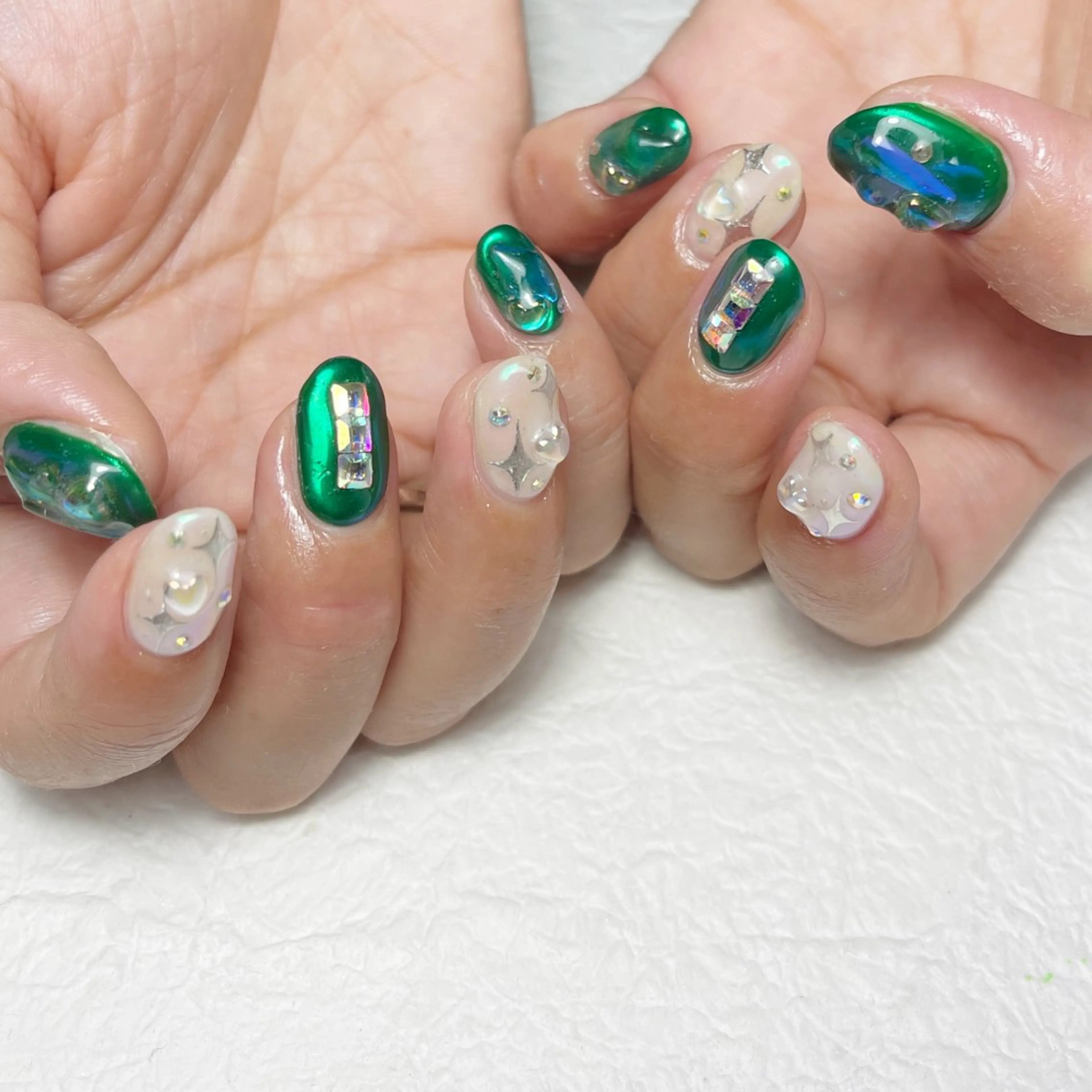 ネイル アートネイル フットネイル ジェルネイル グリーン キラキラネイル Y nail なんば堀江店のネイルデザイン