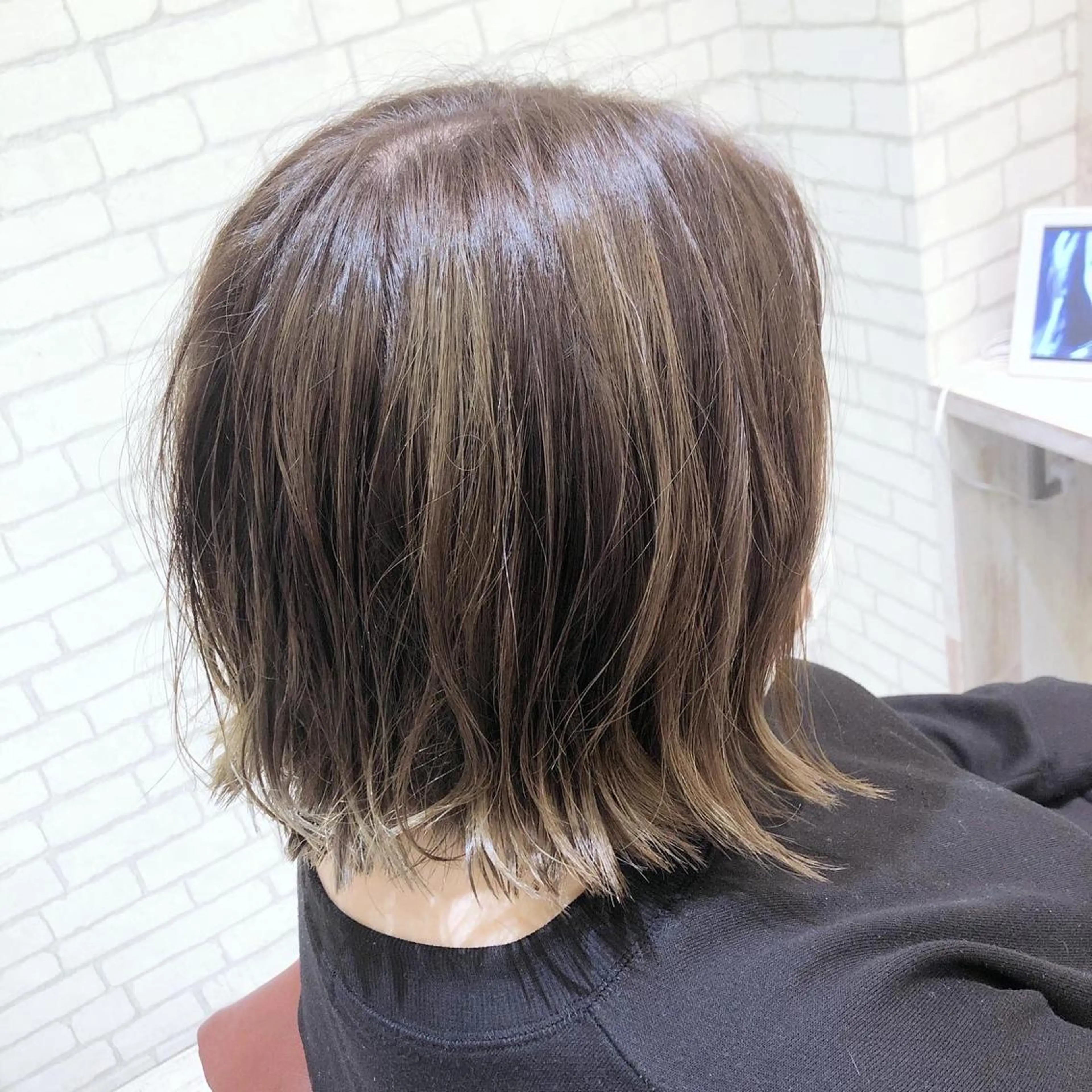 ミディアム 太白区/白髪ぼかし ハイライト/千葉達人のヘアスタイル