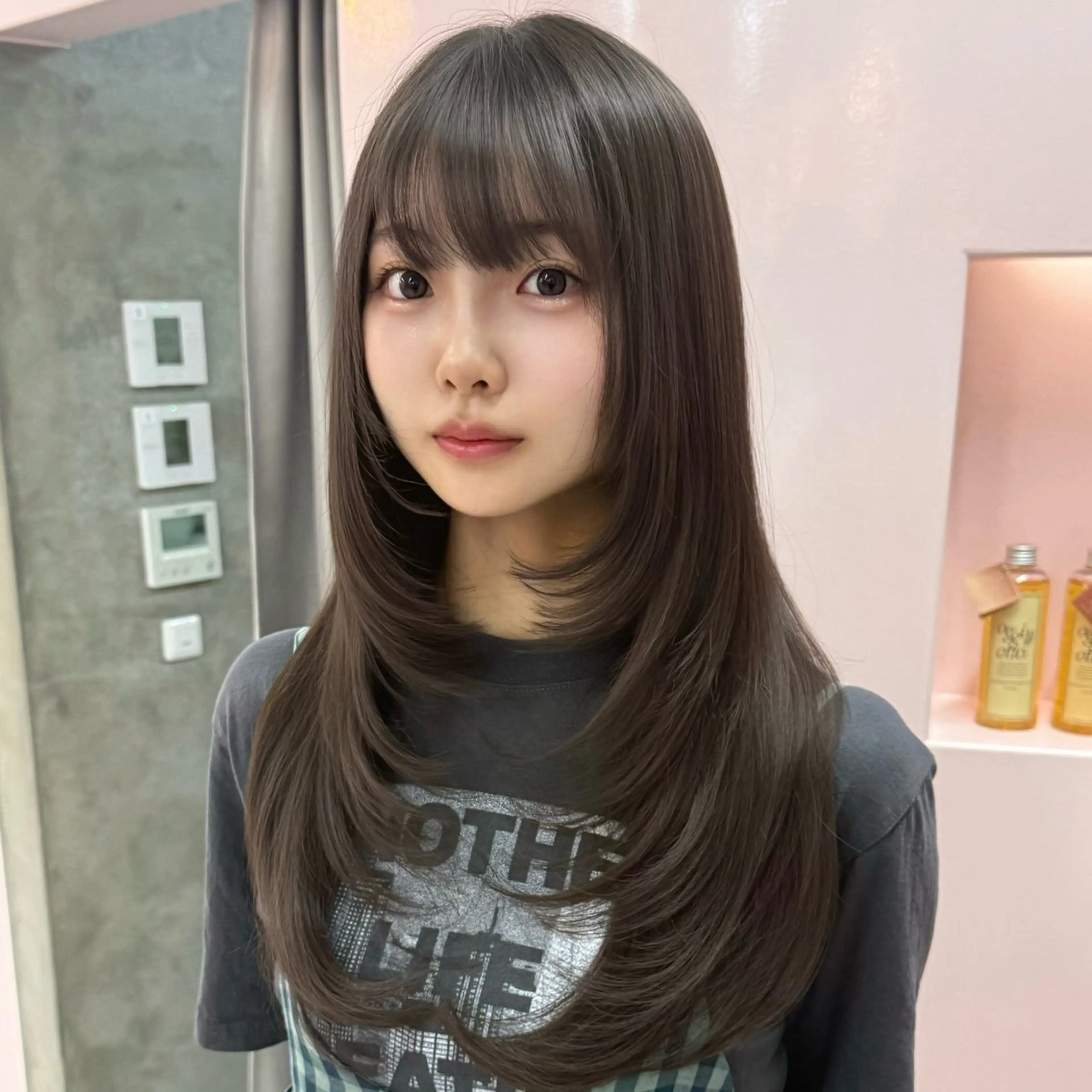 ロング ハイレイヤー レイヤーカット カット ヘアカラー 鍋田/ 渋谷/ 縮毛矯正／レイヤーのヘアスタイル