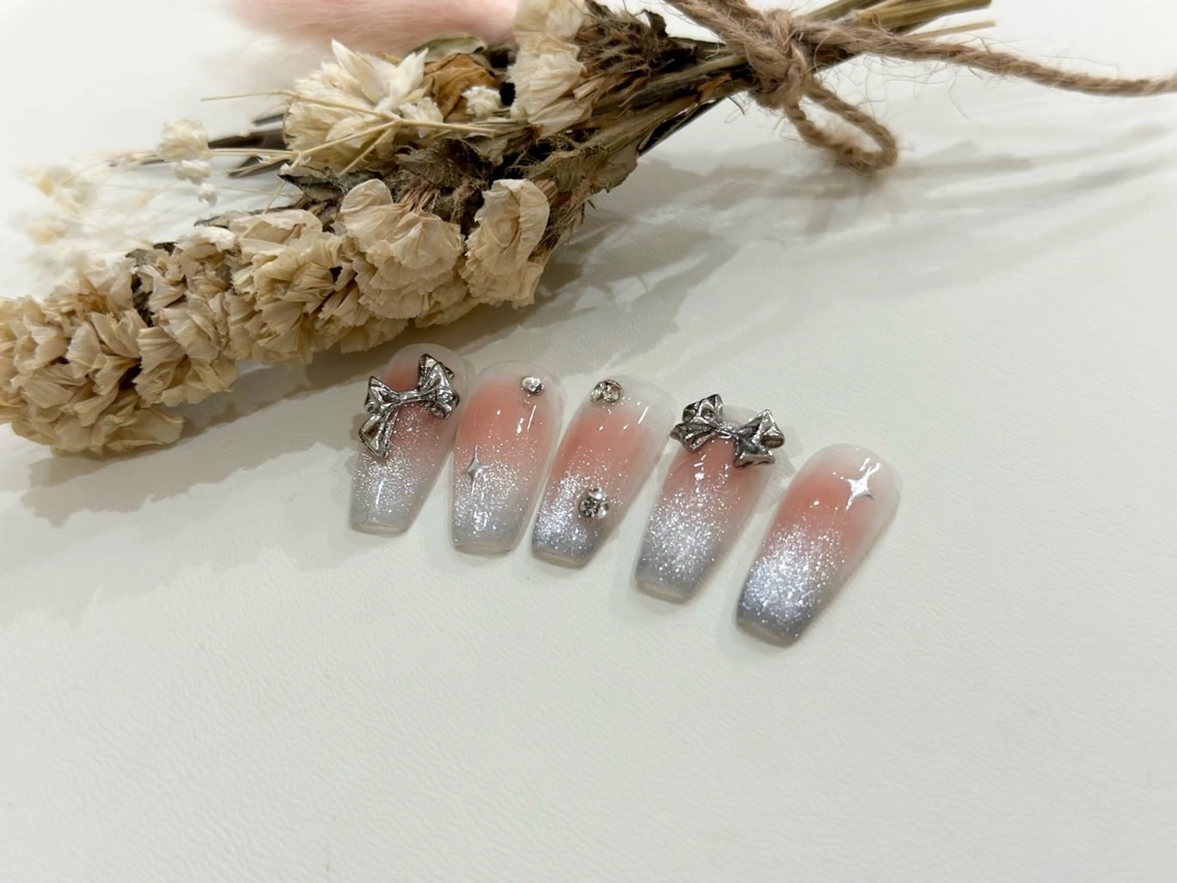 【 Hand☆初回オフ無料】大人気ワンホン/韓国ネイル/トレンドネイル　¥7980の写真