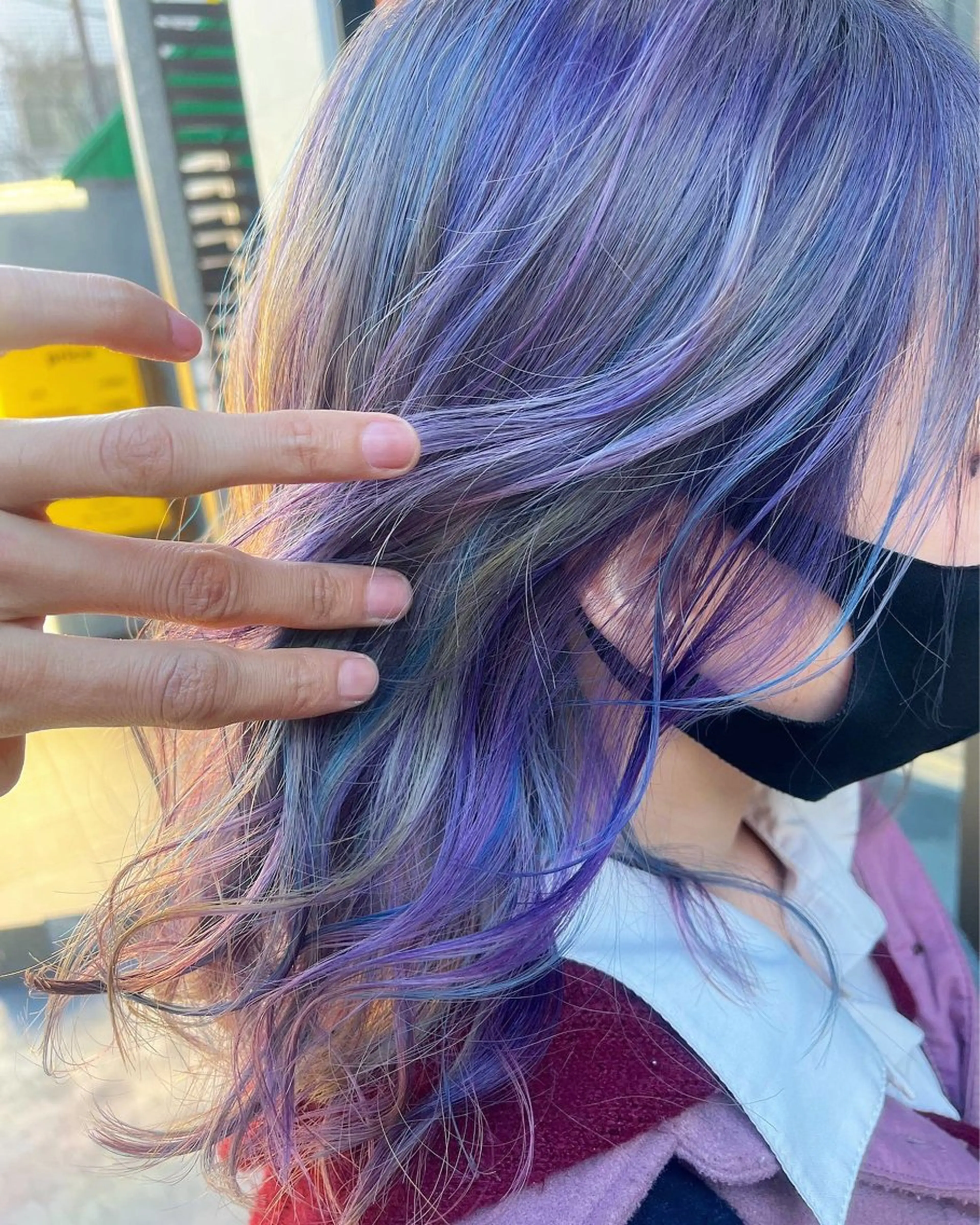 ミディアム カラー ブリーチ イヤリングカラー ユニコーンカラー カット ヘアカラー トリートメント 原宿サロン代表 デザインカラー伊藤卓のヘアスタイル