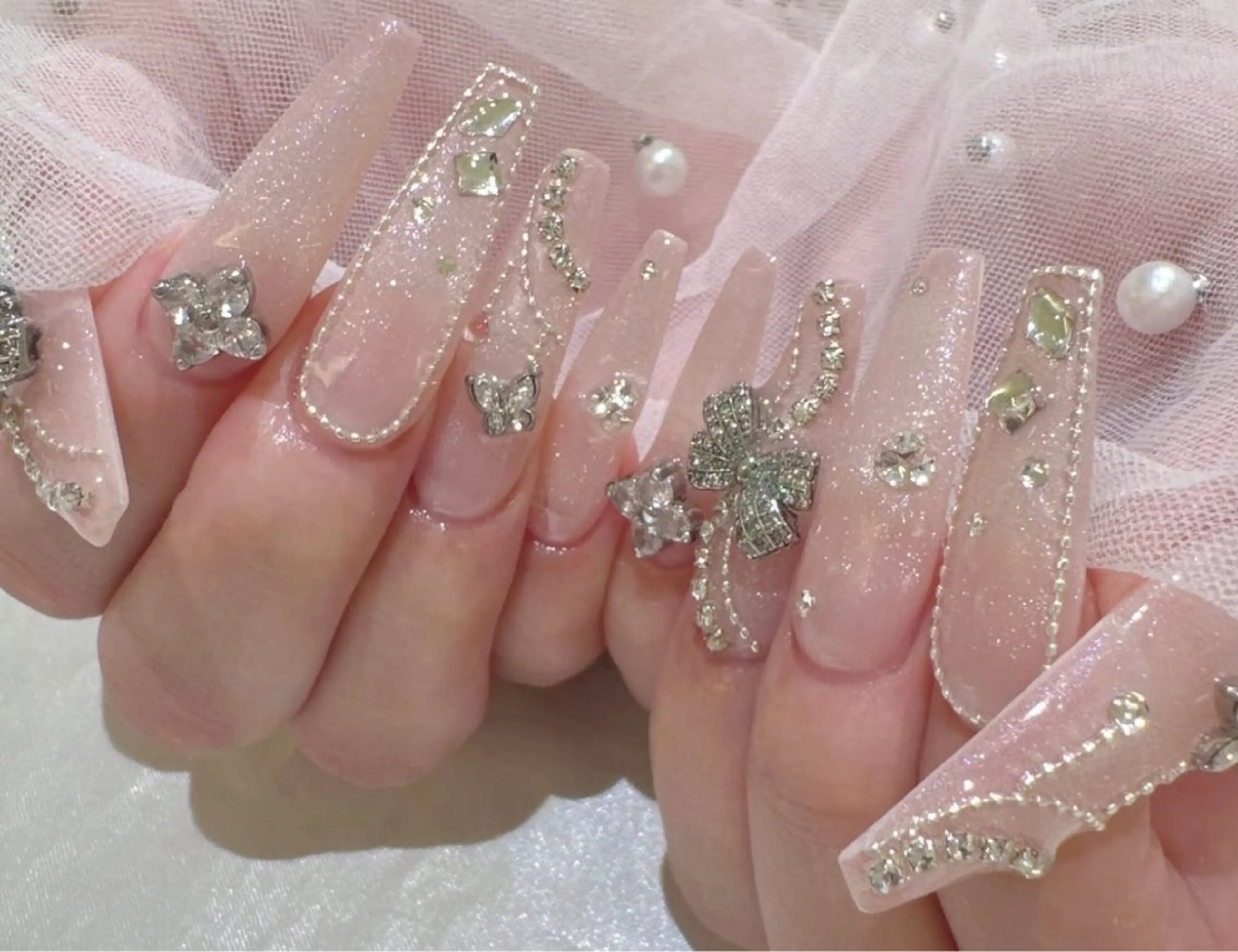 ネイル アートネイル フレンチネイル ジェルネイル キラキラネイル ニュアンスネイル ハンドネイル Ryu Nail NekoChanのネイルデザイン