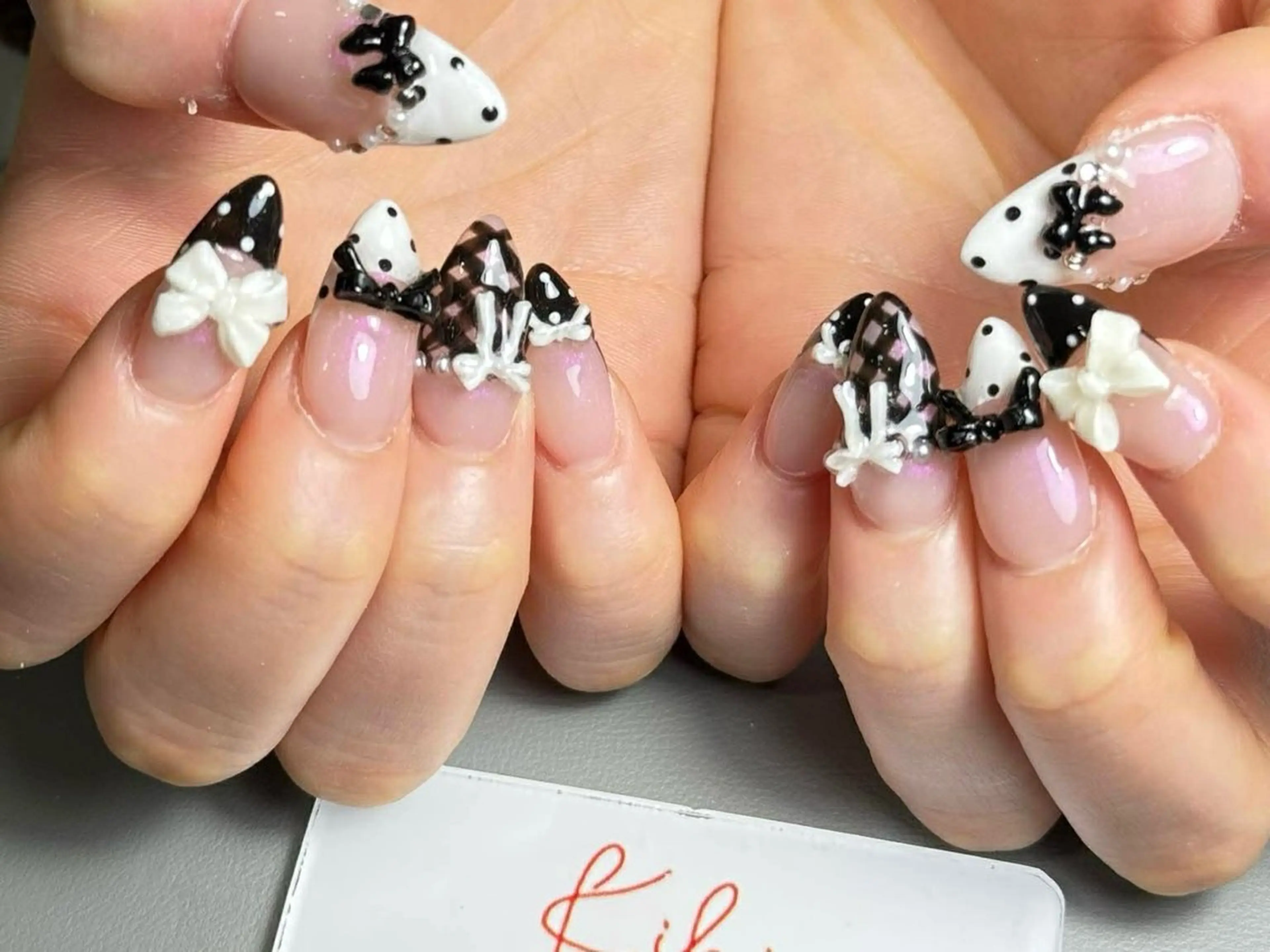 ネイル アートネイル フレンチネイル ジェルネイル グラデーション 韓国ネイル ハンドネイル ハンドケア さくら💮💮 【オフ無料】のネイルデザイン