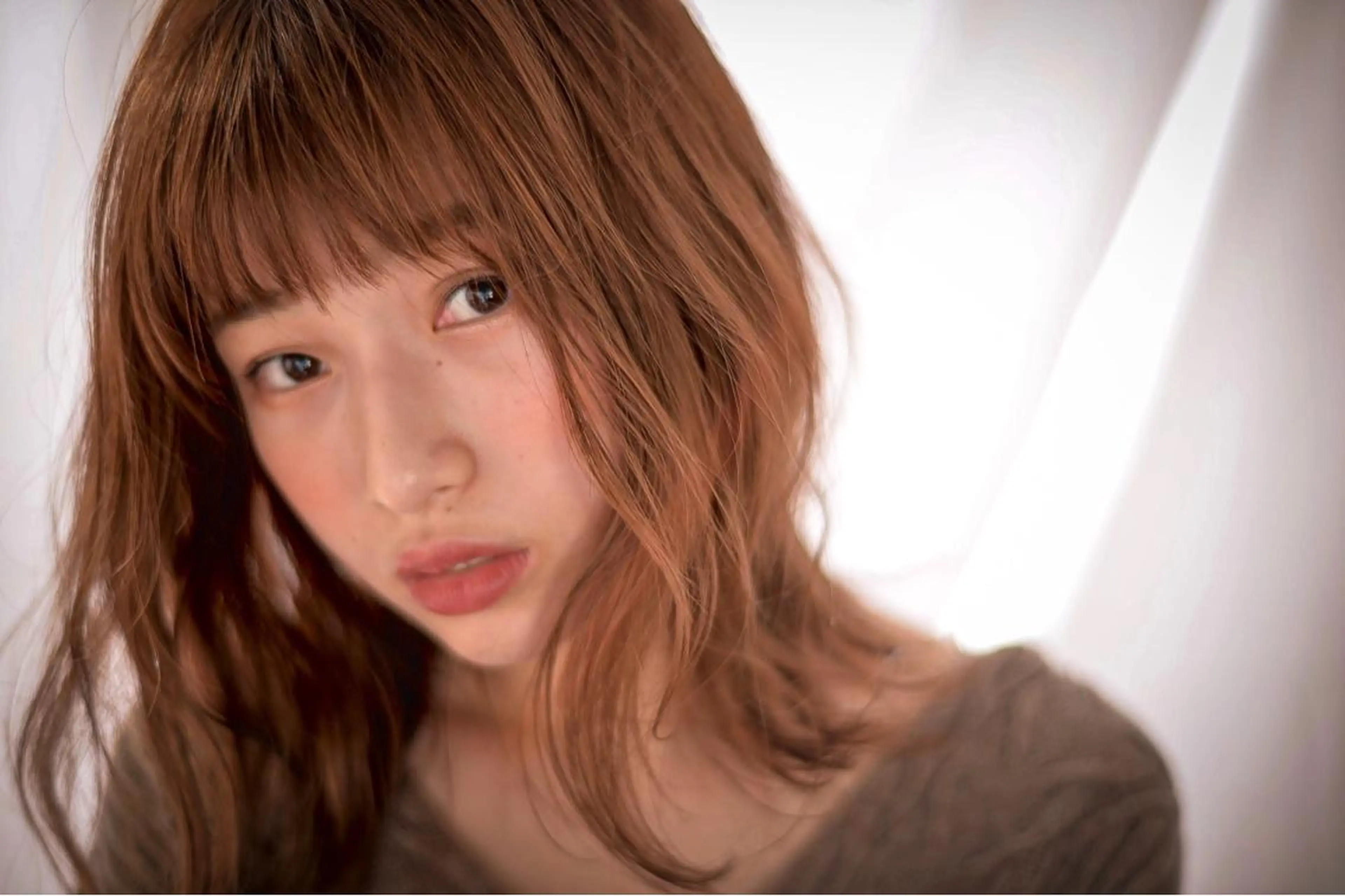 ミディアム CHIC 岩下真衣のヘアスタイル