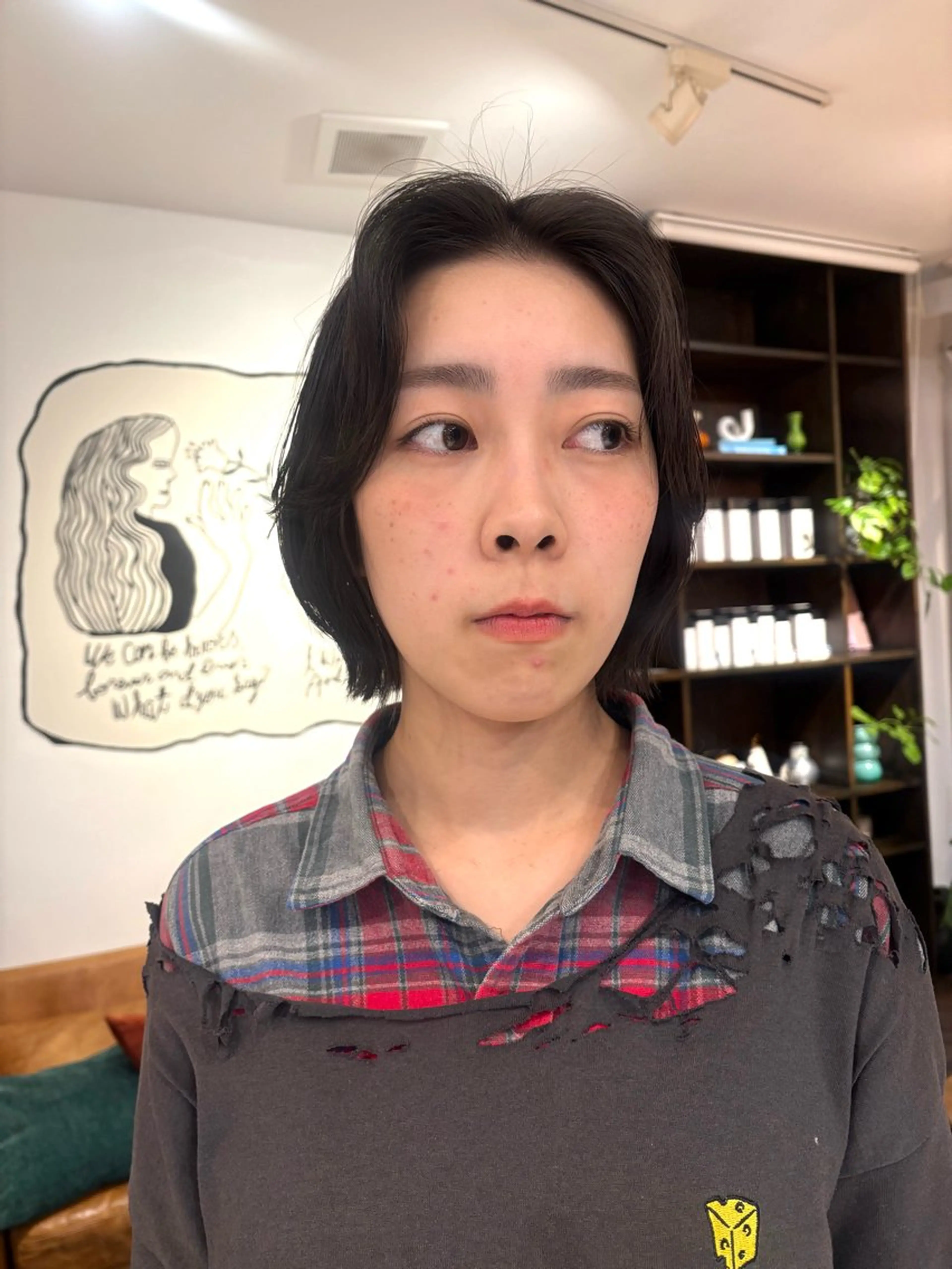 ショート レイヤーカット 西野 優夏のヘアスタイル