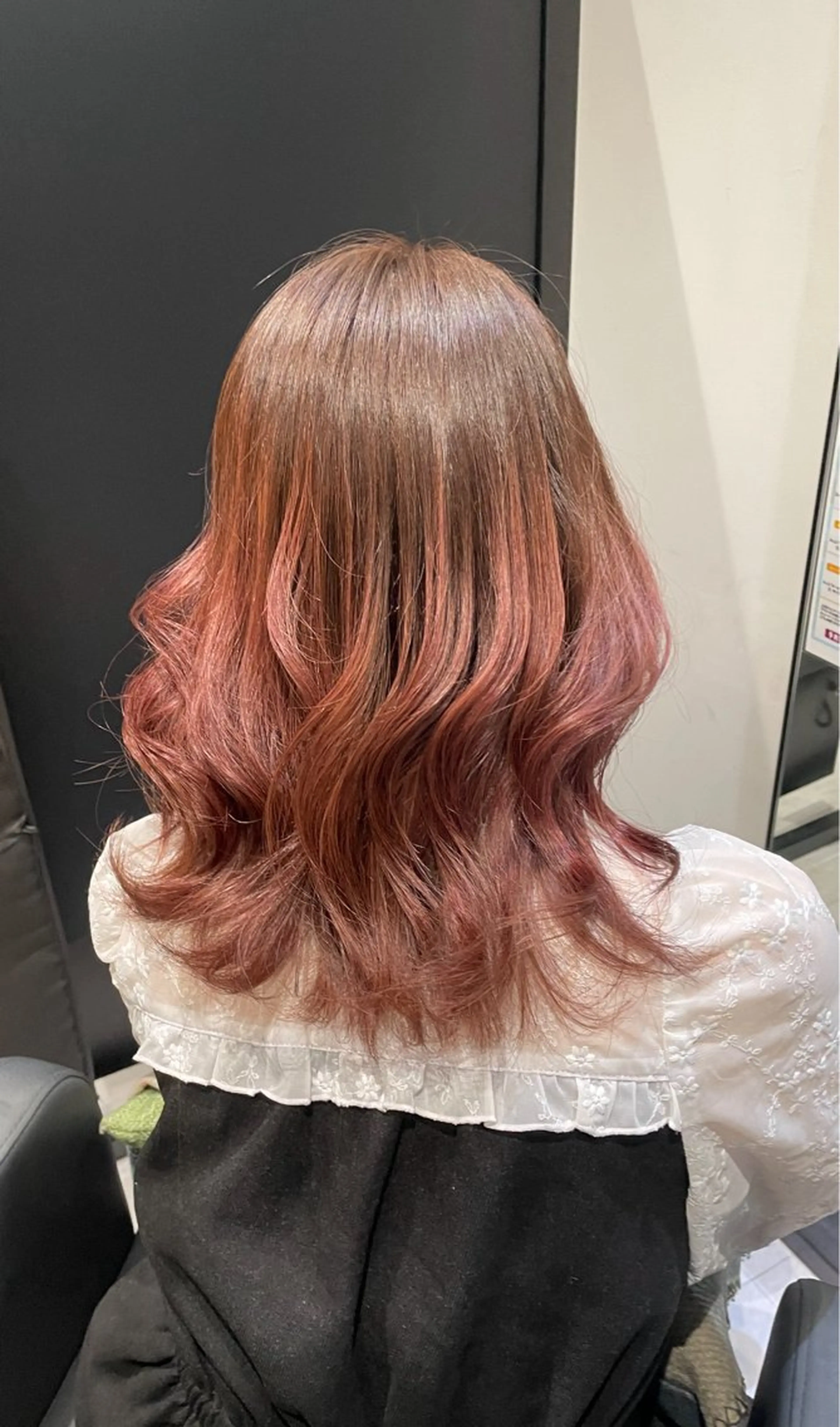ミディアム カット ヘアカラー 韓国風スタイル 北田陸斗のヘアスタイル
