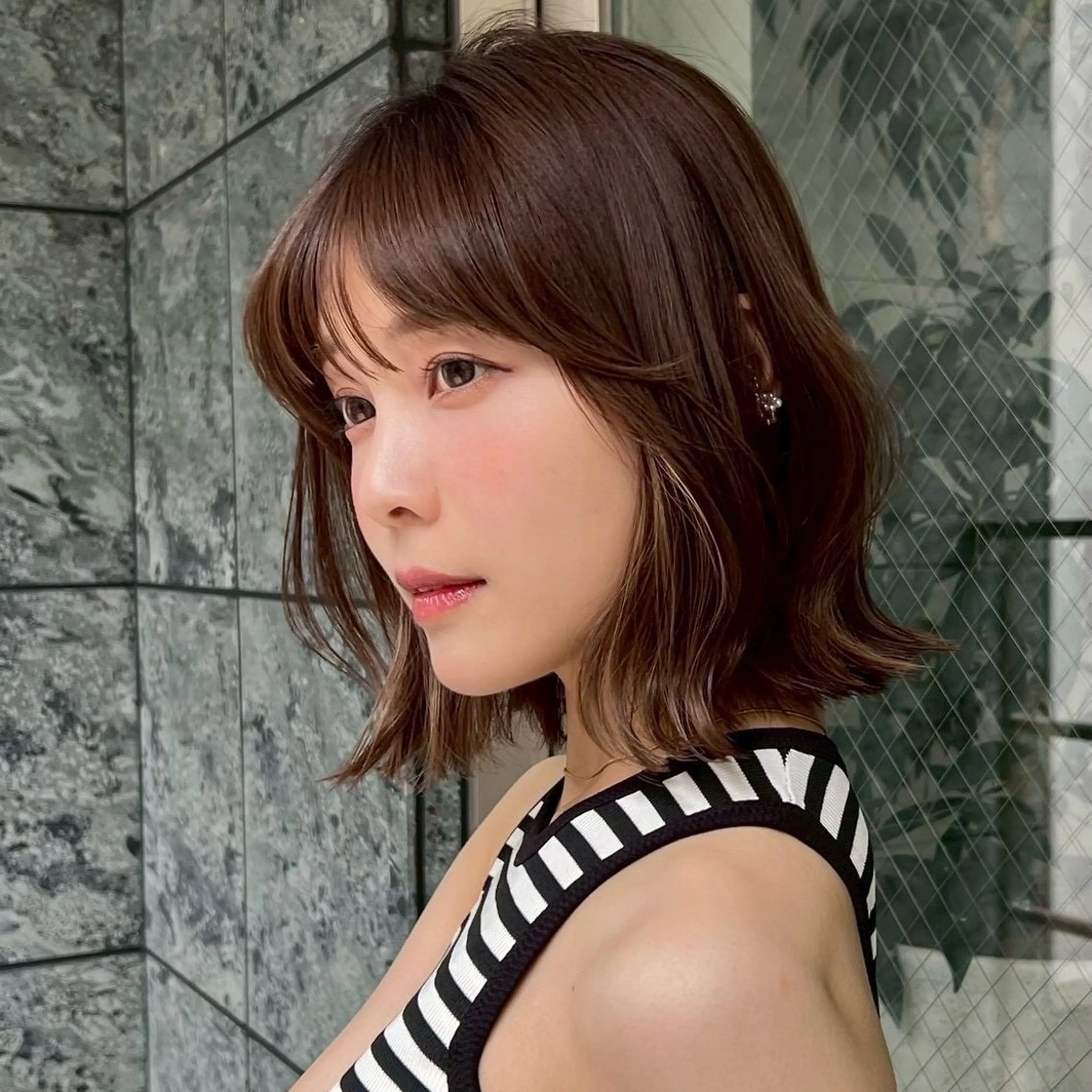 ショート カラー ボブ/縮毛矯正/美髪 似合わせ/透明感カラのヘアスタイル
