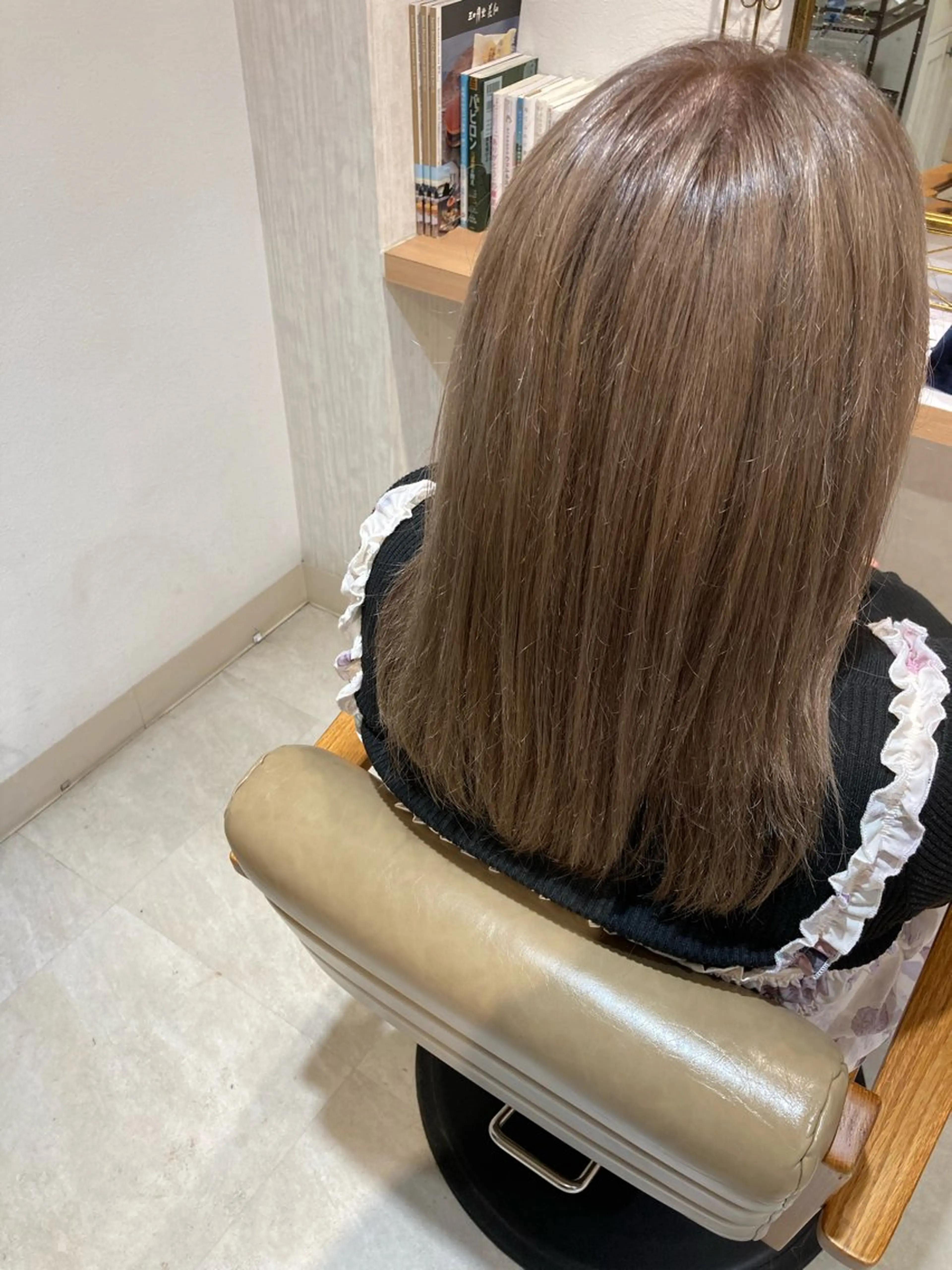 ミディアム ヘアカラー ツヤカラー3850 まいのヘアスタイル