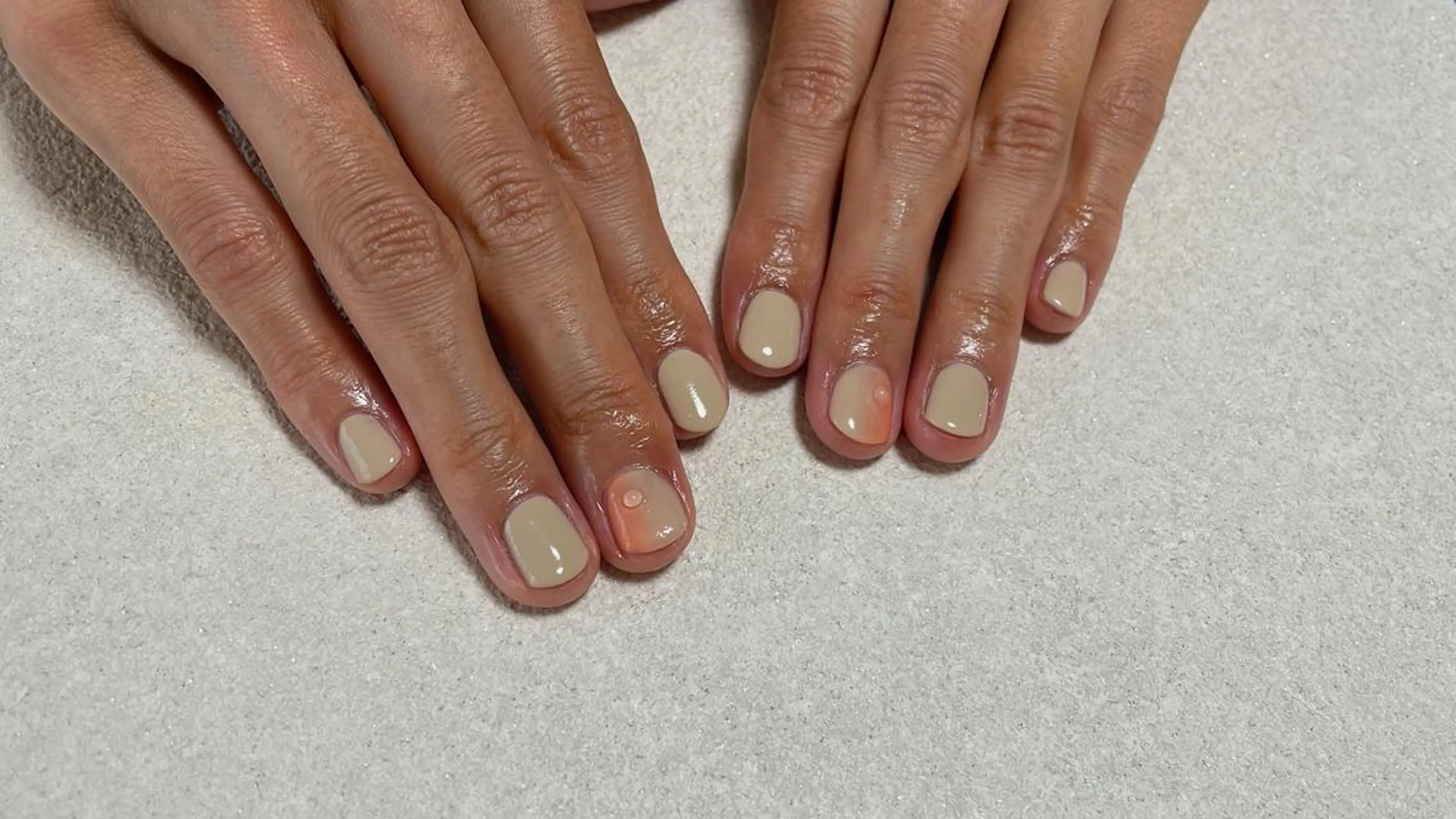 ネイル オーロラネイル フラワーネイル フットネイル フレンチネイル ジェルネイル ハンドネイル kikinail 溝の口のネイルデザイン