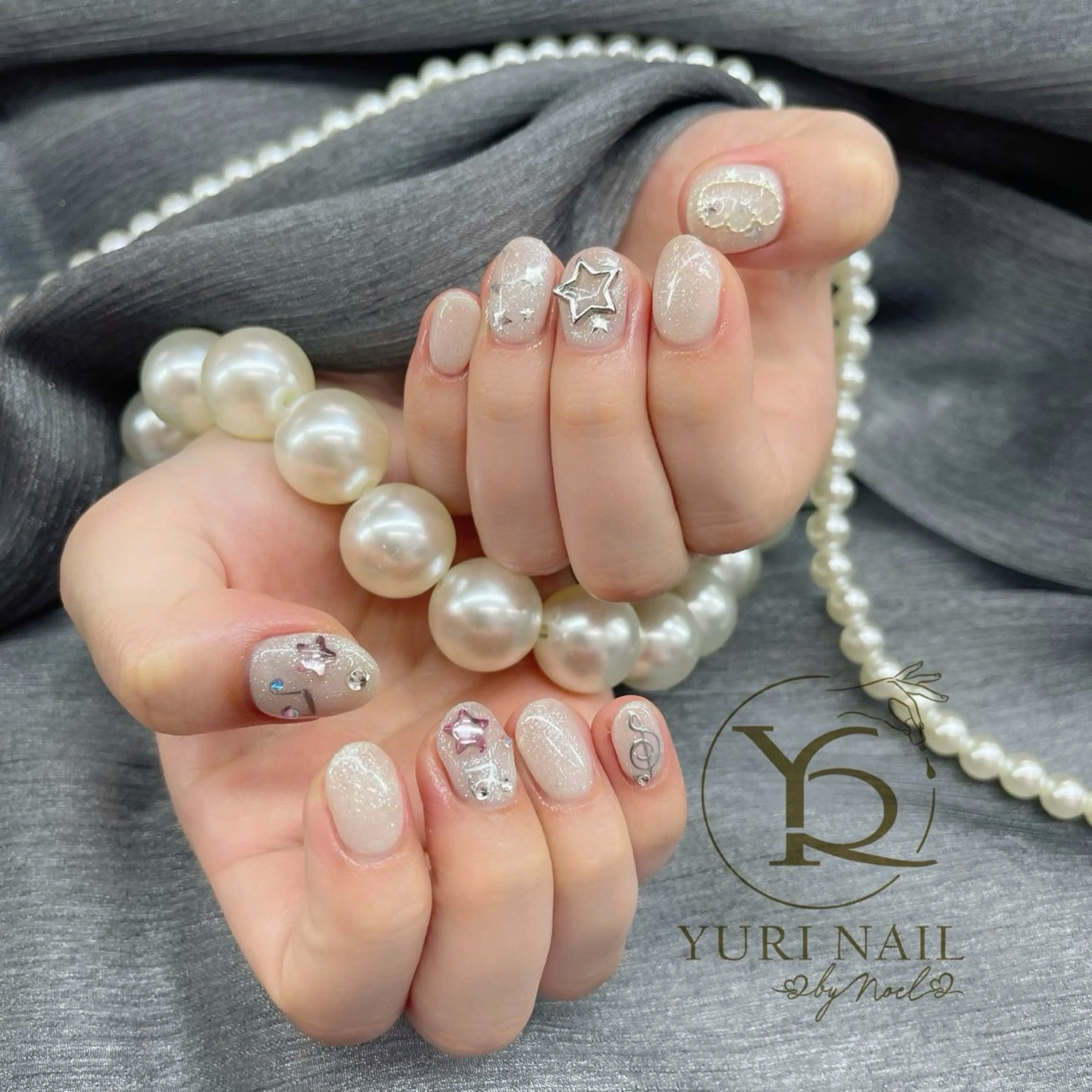 ネイル ハンドネイル フットネイル ハンドケア YURI Nail NARITAのネイルデザイン