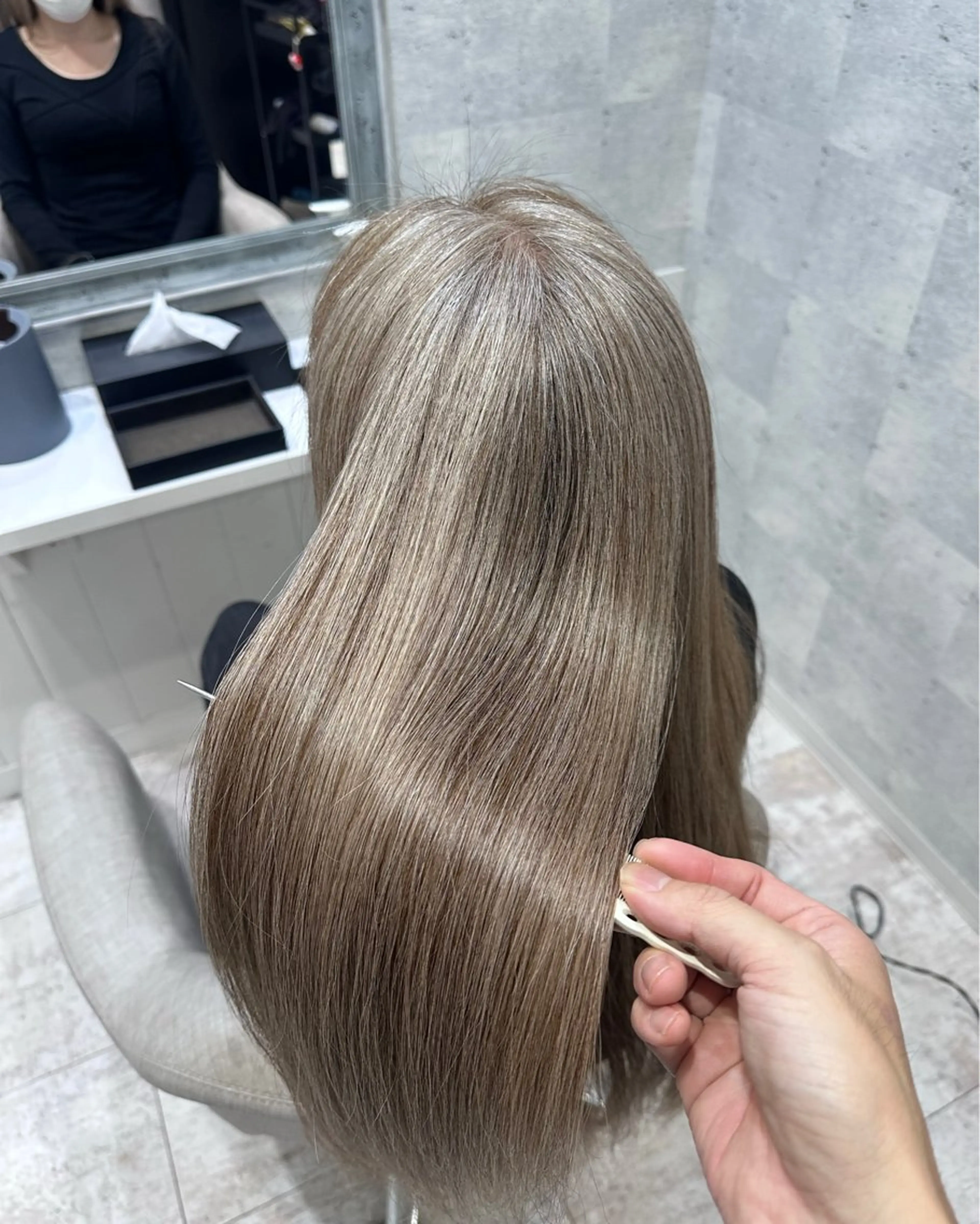 ロング カラー カット ヘアカラー トリートメント 西山 将太のヘアスタイル