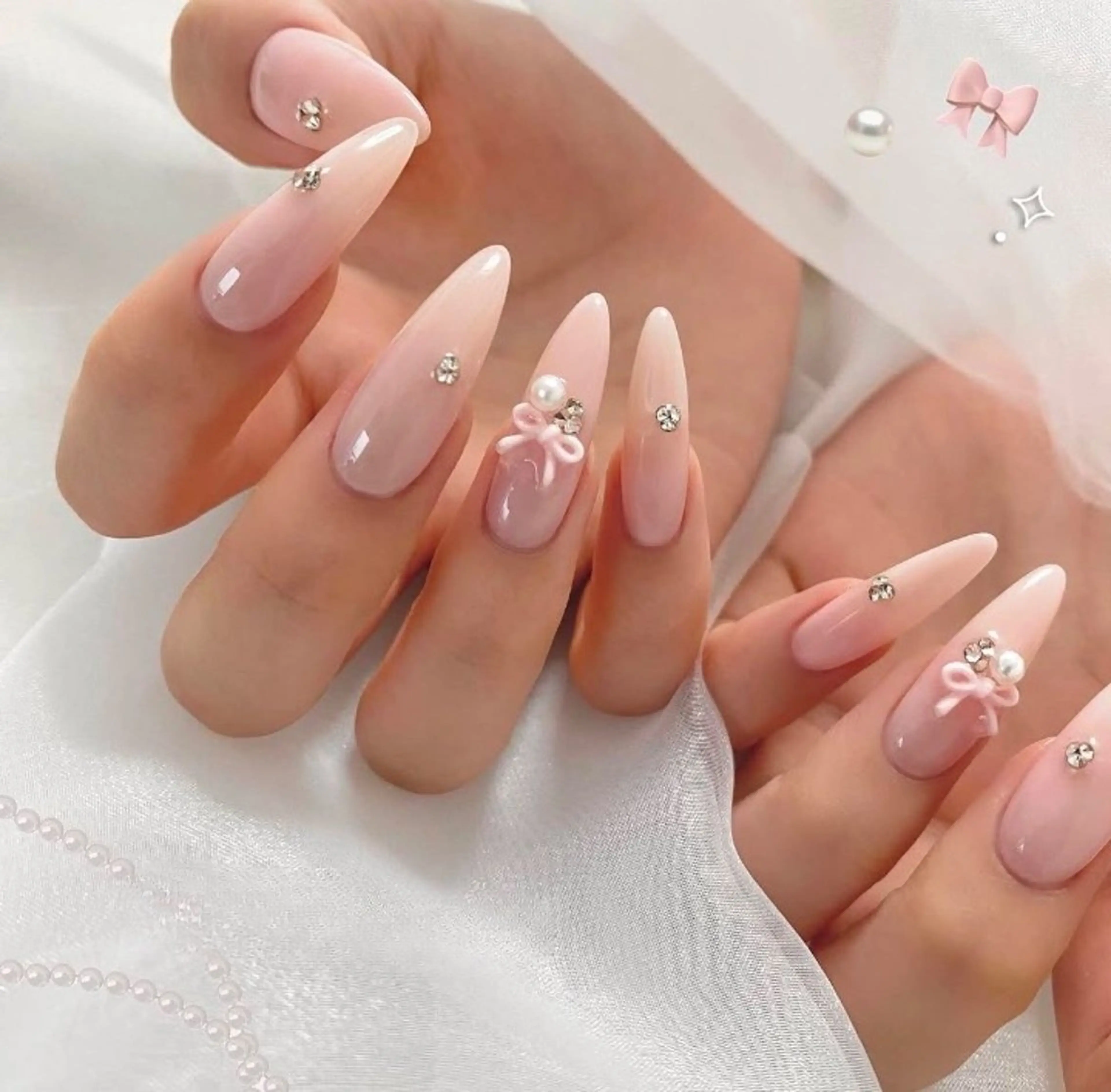カラー グラデーションカラー ピンクカラー ハンドネイル AIN Nailのネイルデザイン