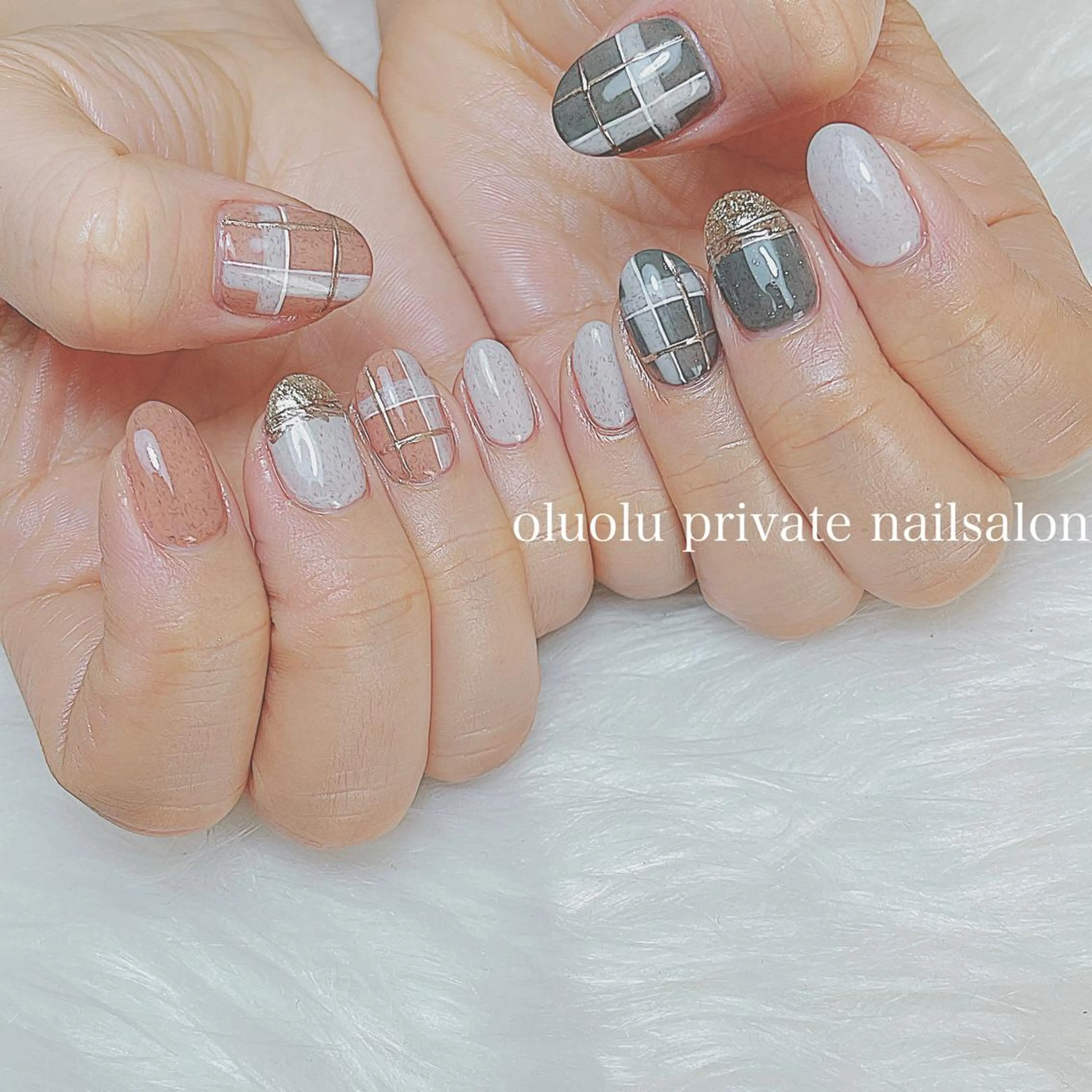 ネイル アートネイル ラメ(グリッター) ニュアンスネイル 冬ネイル ハンドネイル 大村 紬華のネイルデザイン