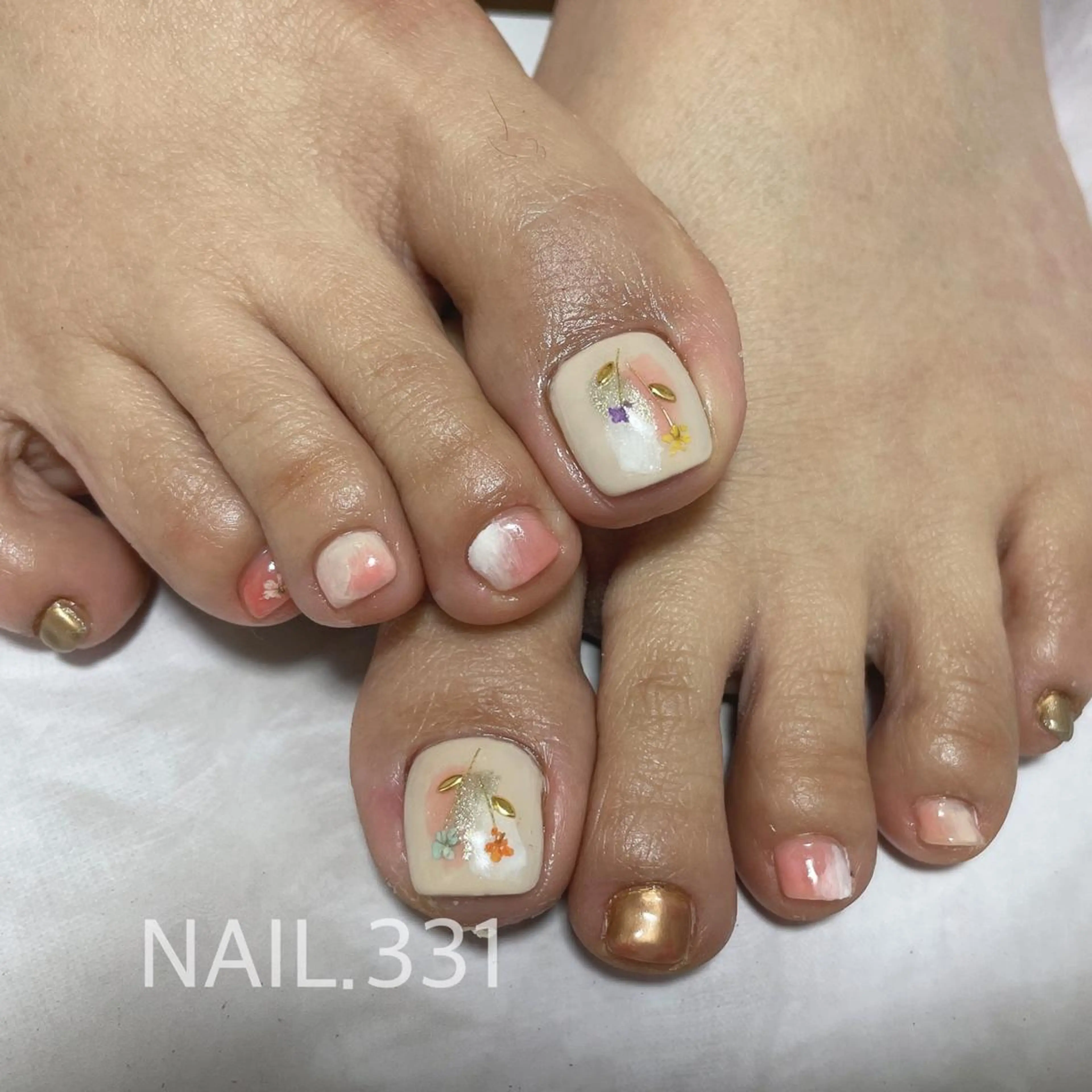 ネイル NAIL.331所属・Nail 331のネイルデザイン