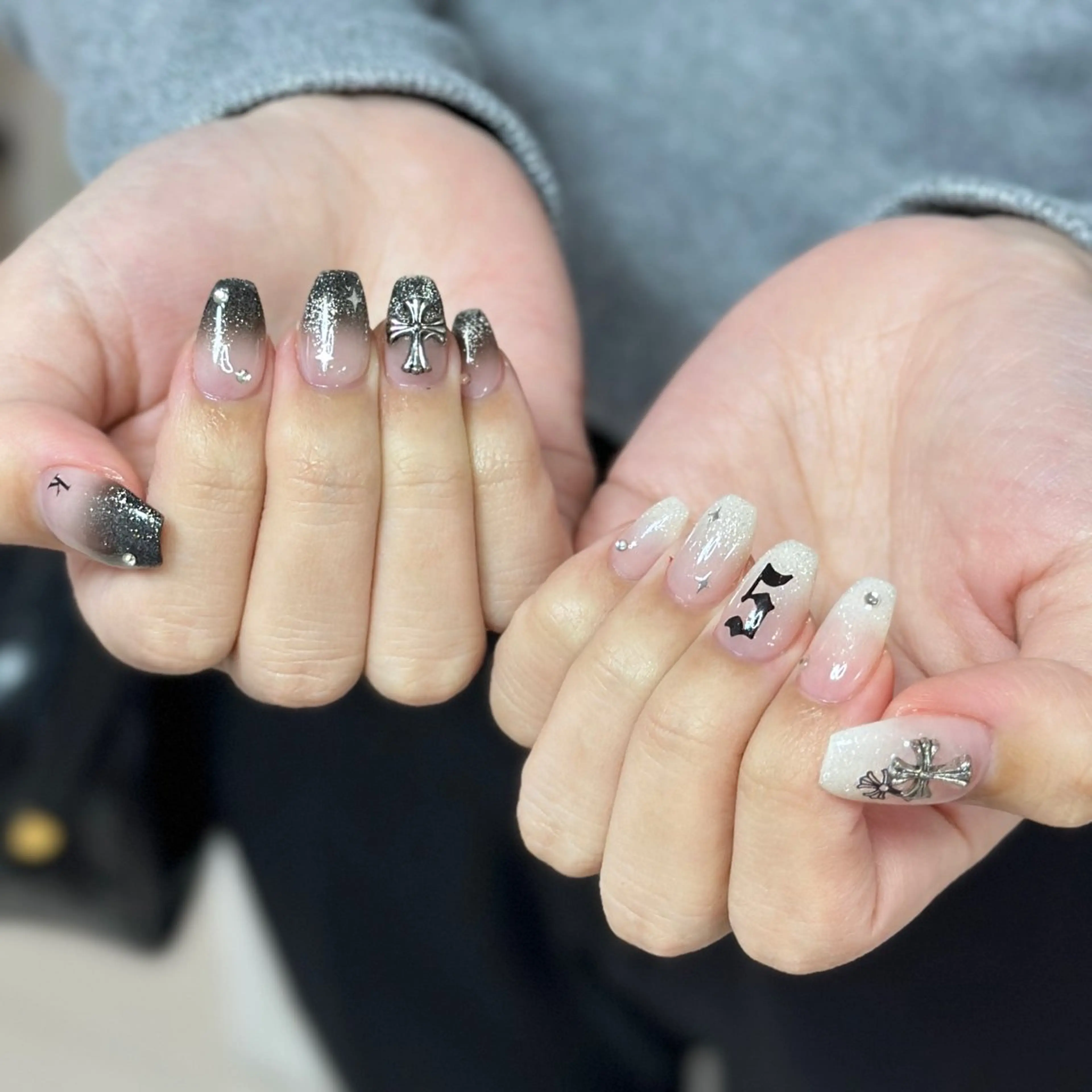 ネイル アートネイル オーロラネイル チークネイル フレンチネイル ガラスフレンチ 🎀YooLi Nail salonのネイルデザイン