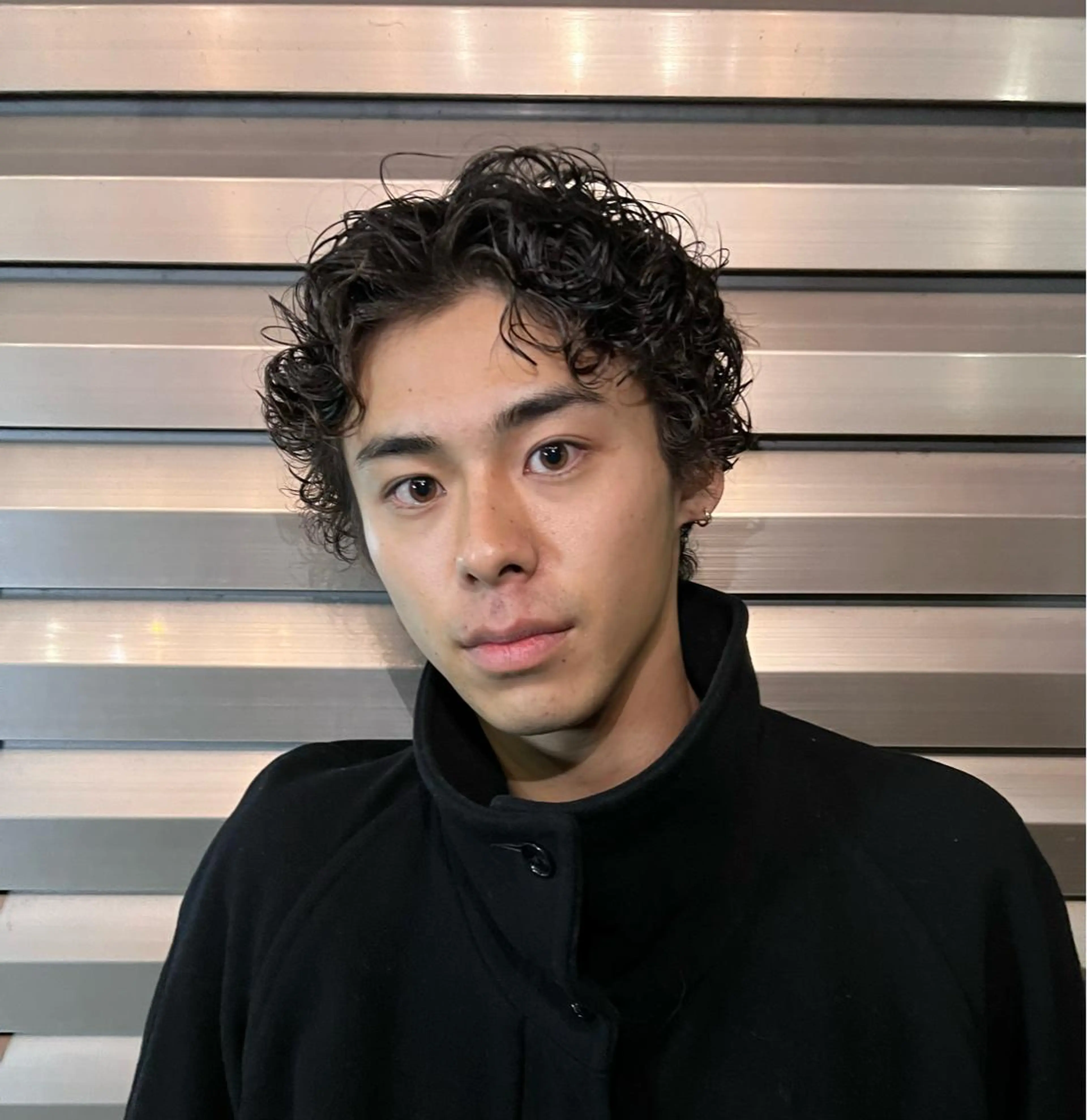 ミディアム パーマ メンズ カット パーマ メンズ専門ブリー チカラー⚡️リュウジのヘアスタイル