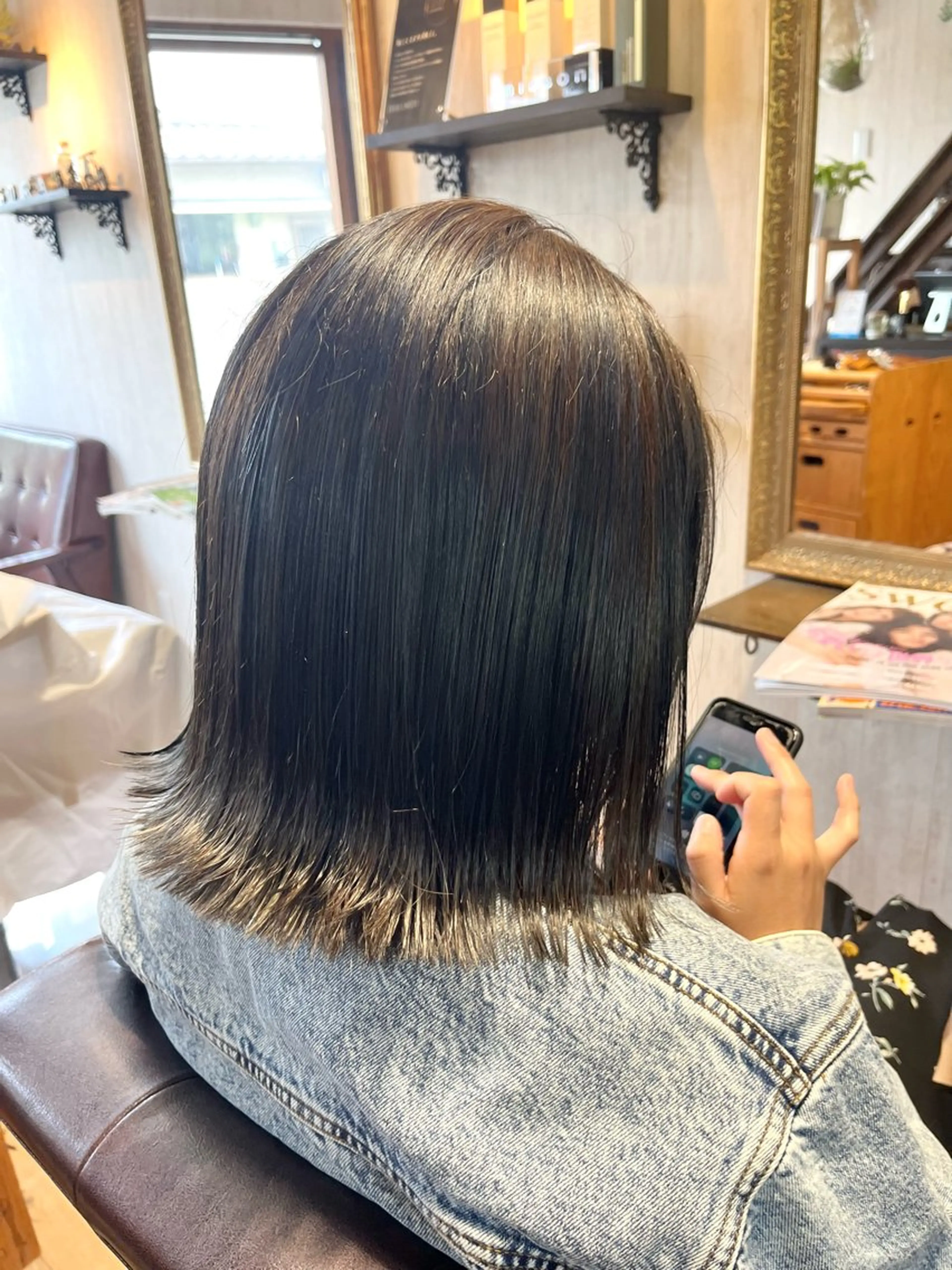 ミディアム カラー アッシュ ボブ SORA所属・. Lｉｅのヘアスタイル