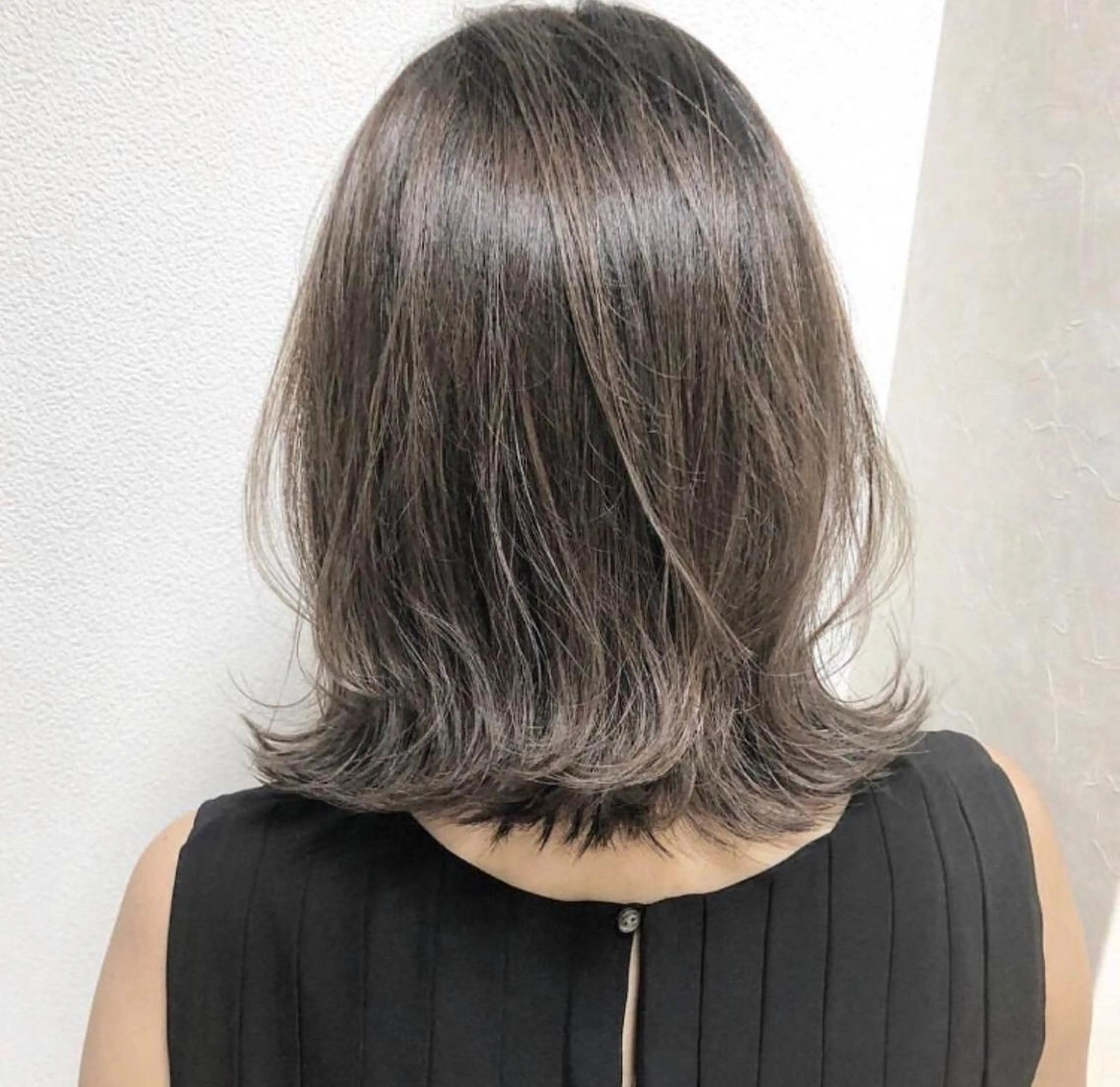 ミディアム カラー KAEDE🎀 縮毛矯正＆パーマ特化のヘアスタイル