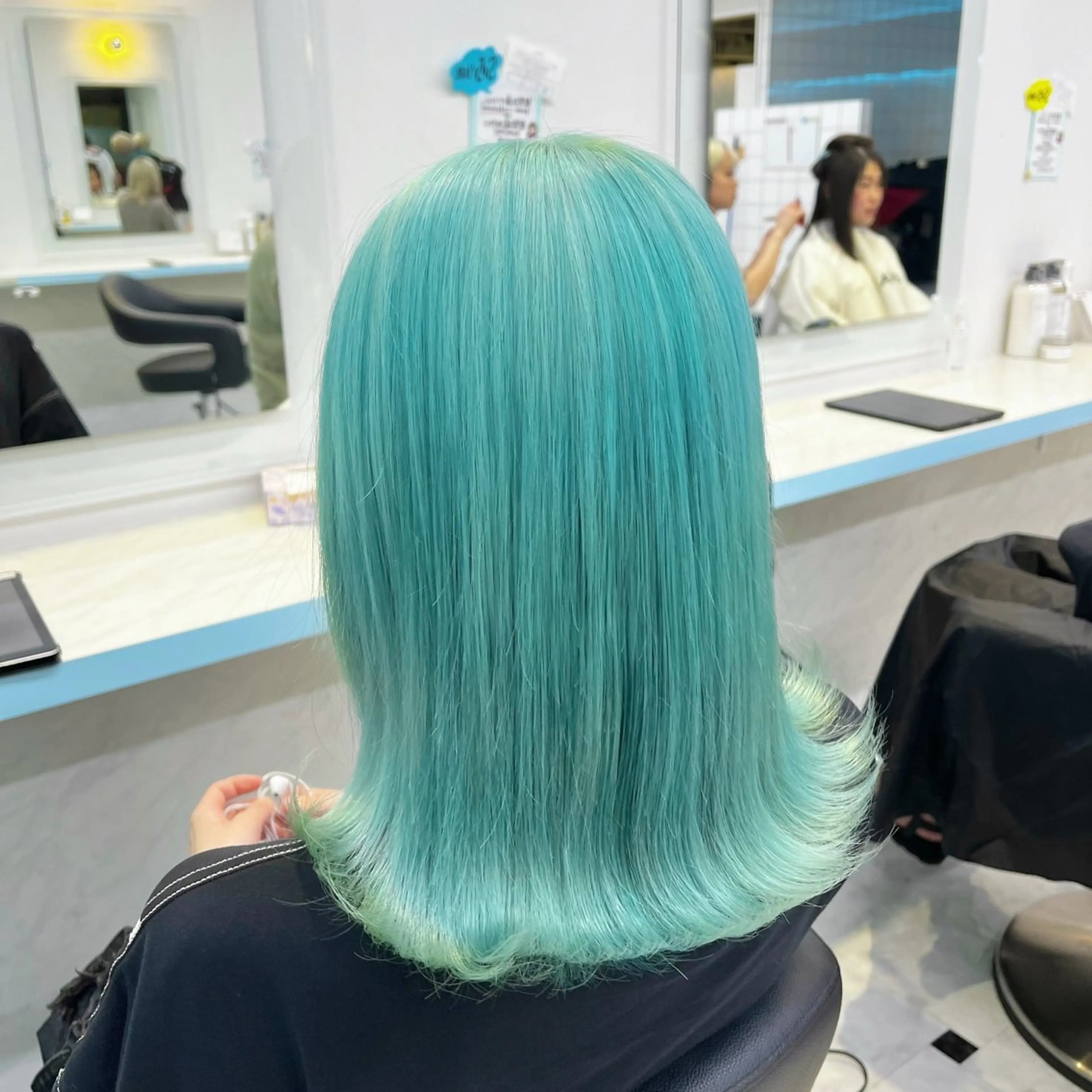 ミディアム カラー ヘアカラー トリートメント ブリーチカラー 🩵MIZUKIのヘアスタイル