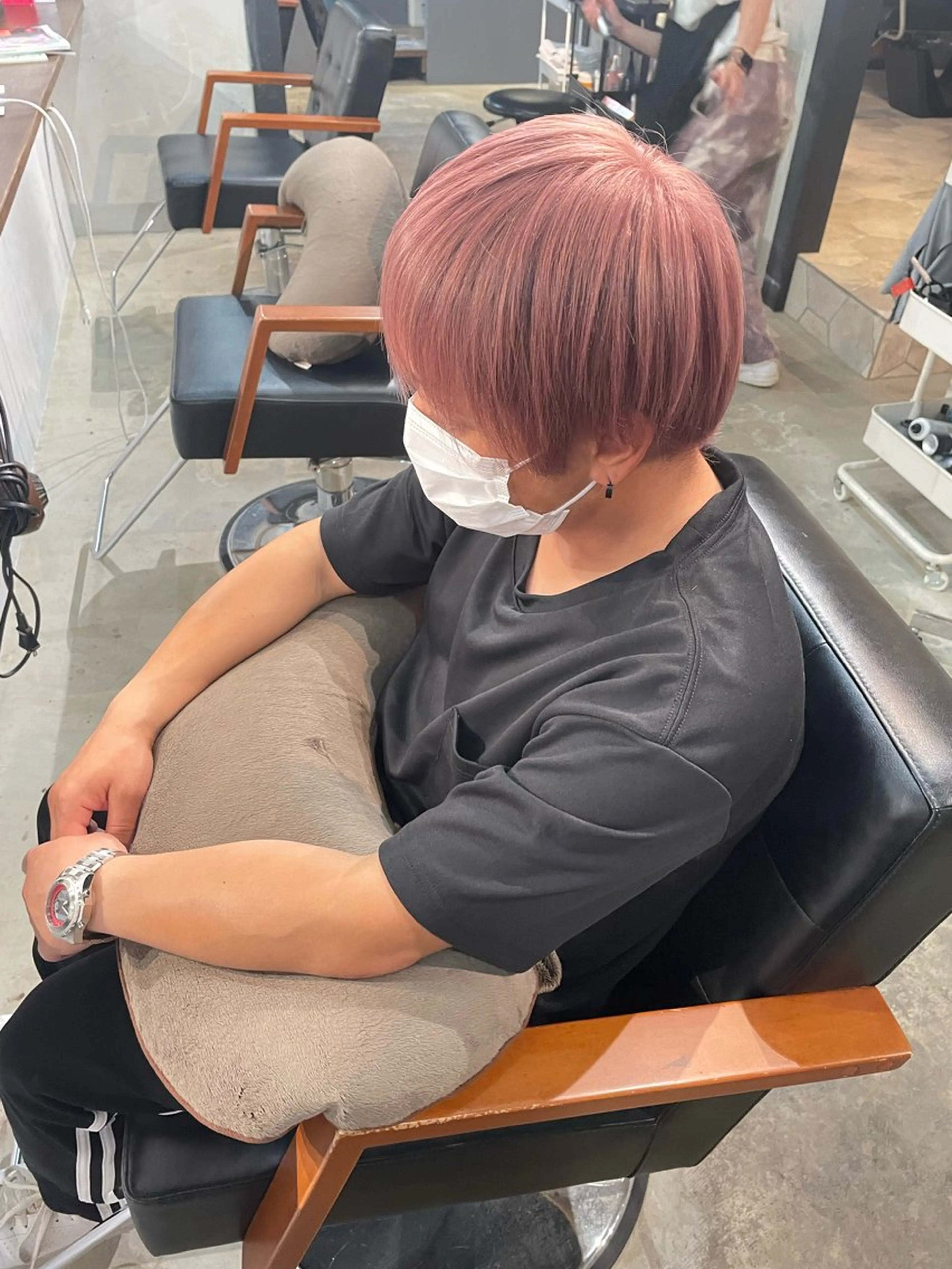 ショート Baby美容師 Ninaのヘアスタイル