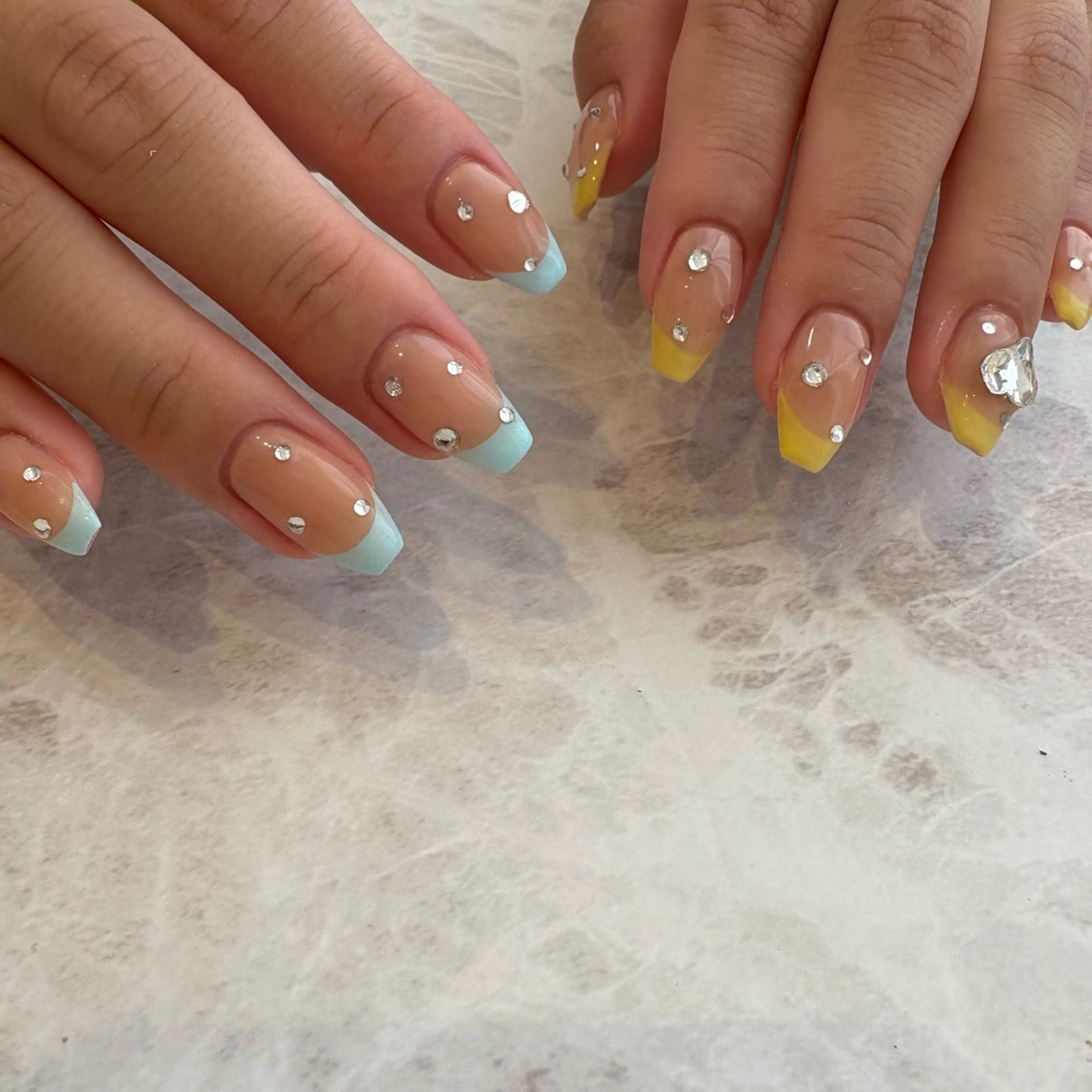 ネイル フレンチネイル ハンドネイル Rina🫧 大阪/福島のネイルデザイン