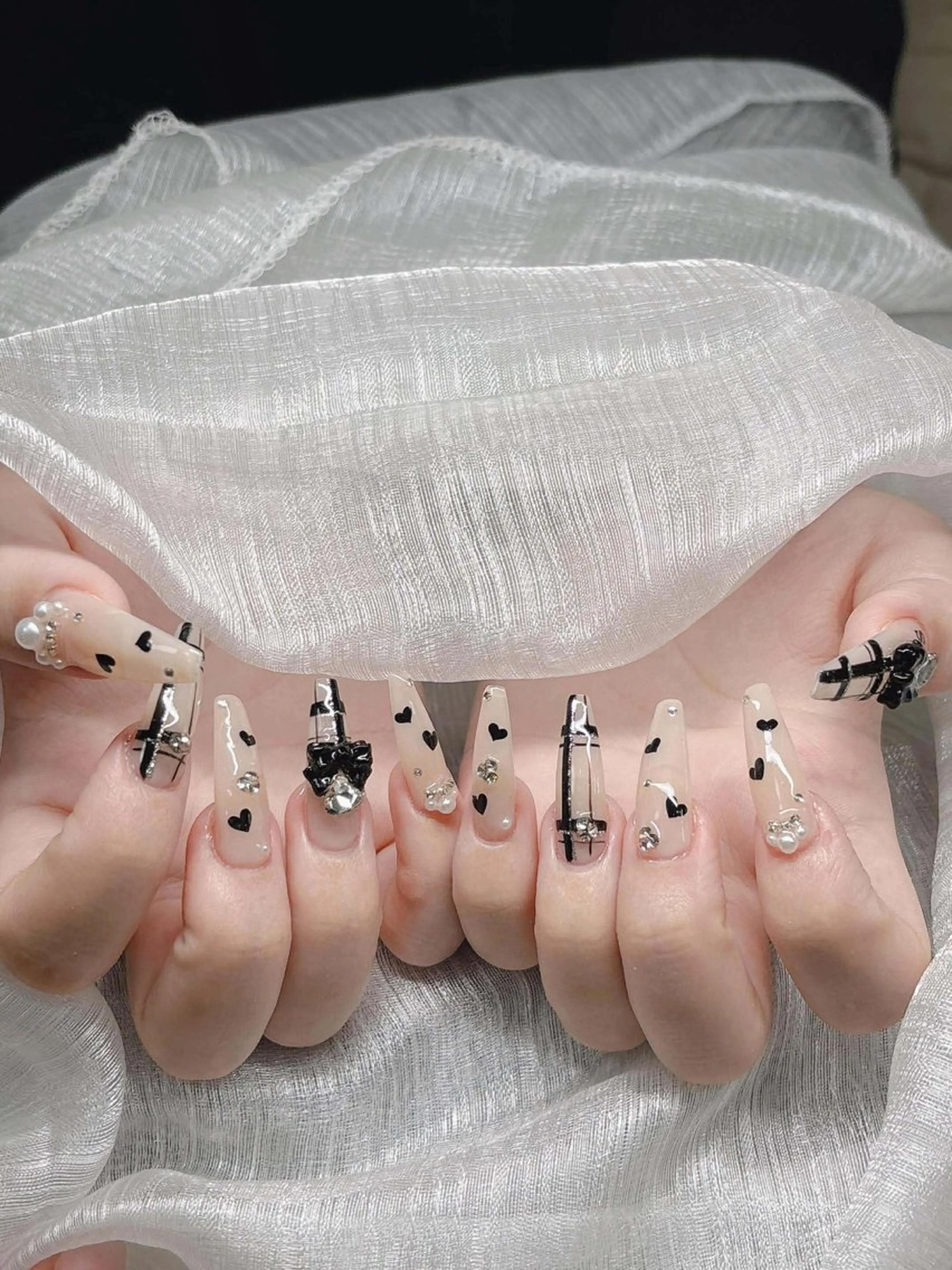 ネイル ハンドネイル Lee Nailsのネイルデザイン