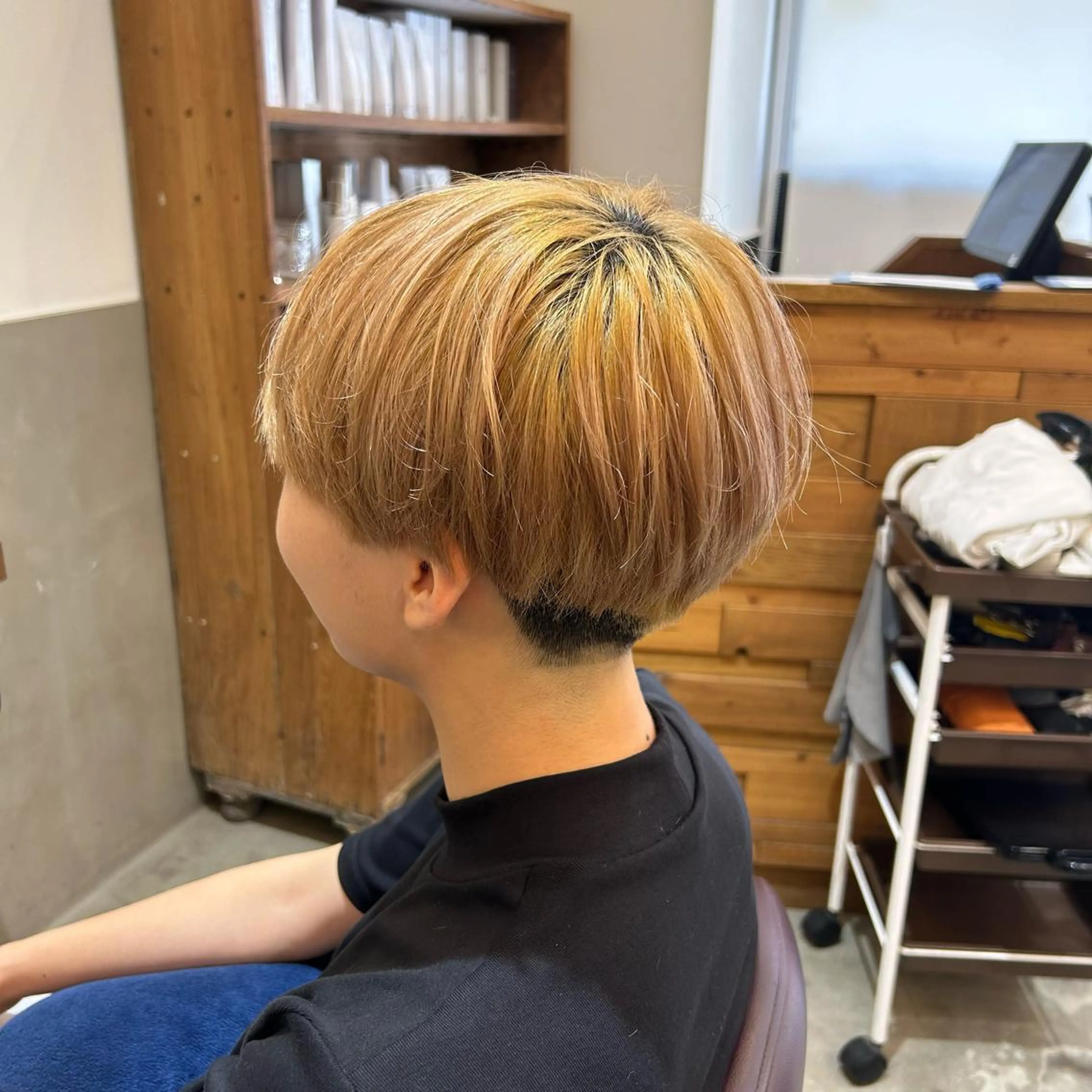 ショート カット 若狭 彩花のヘアスタイル