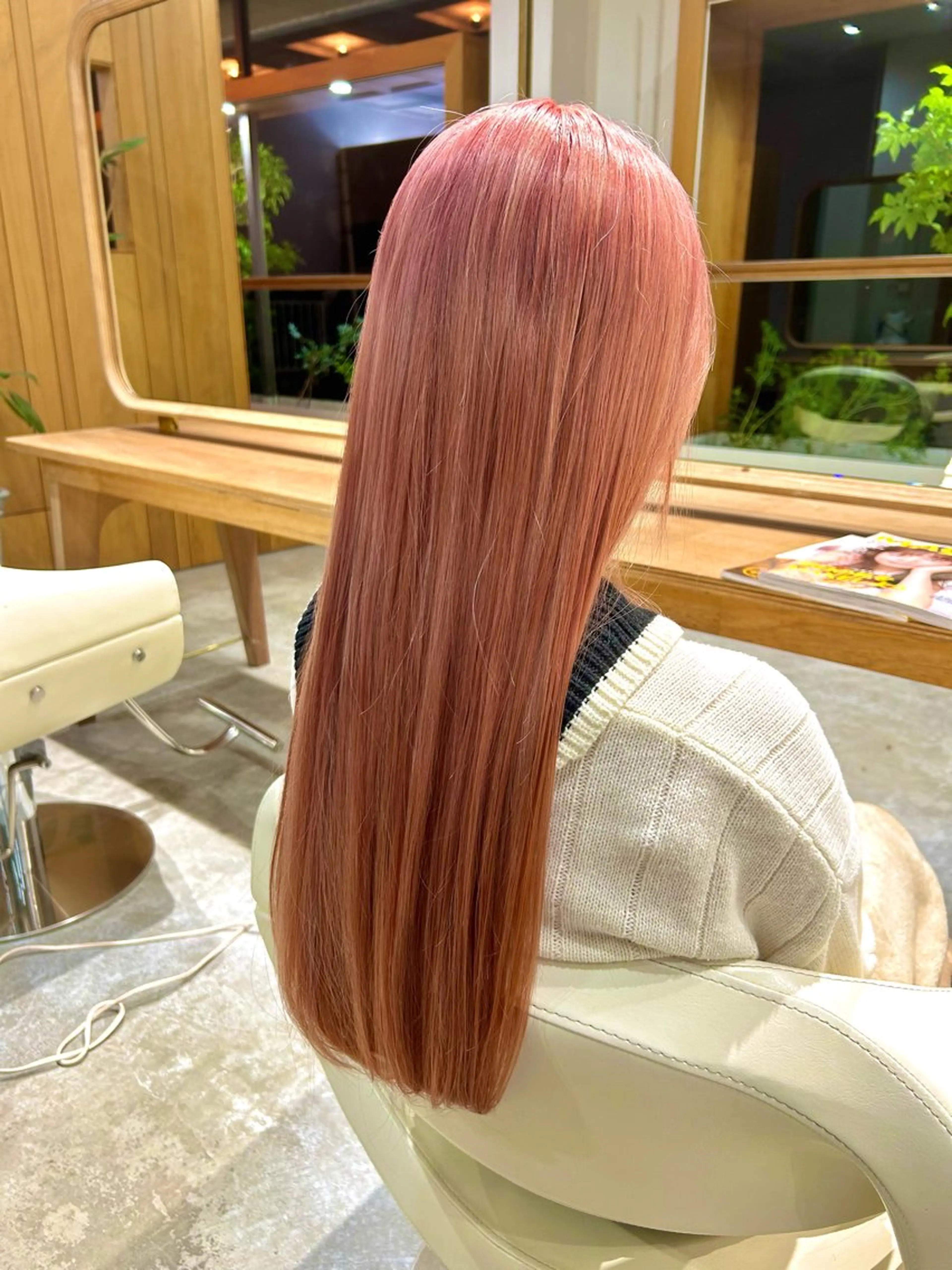 ロング カラー ブリーチ ピンクカラー 佐藤 悠生 メンズパーマ.カットのヘアスタイル