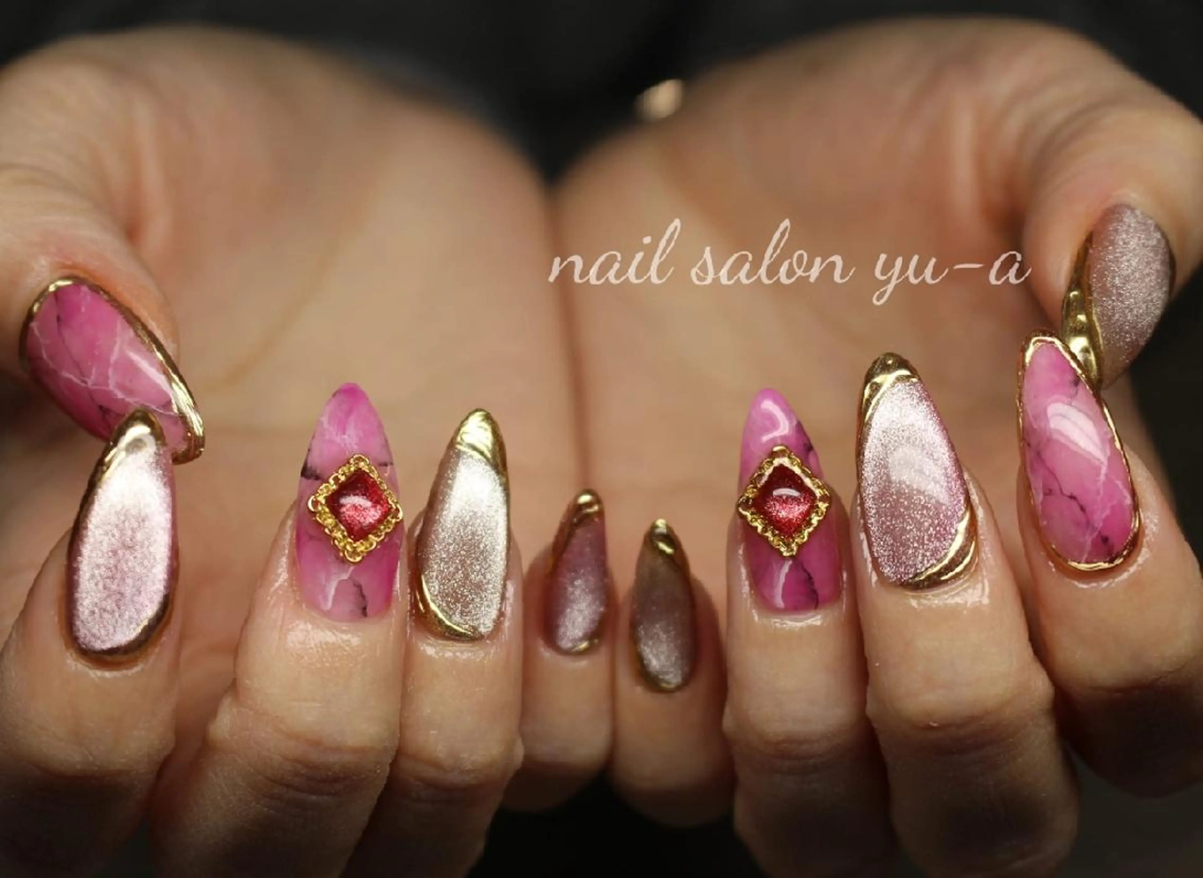 ネイル 大理石ネイル(マーブル) ミラーネイル ハンドネイル yu-a  スカルプ ネイルakiのネイルデザイン