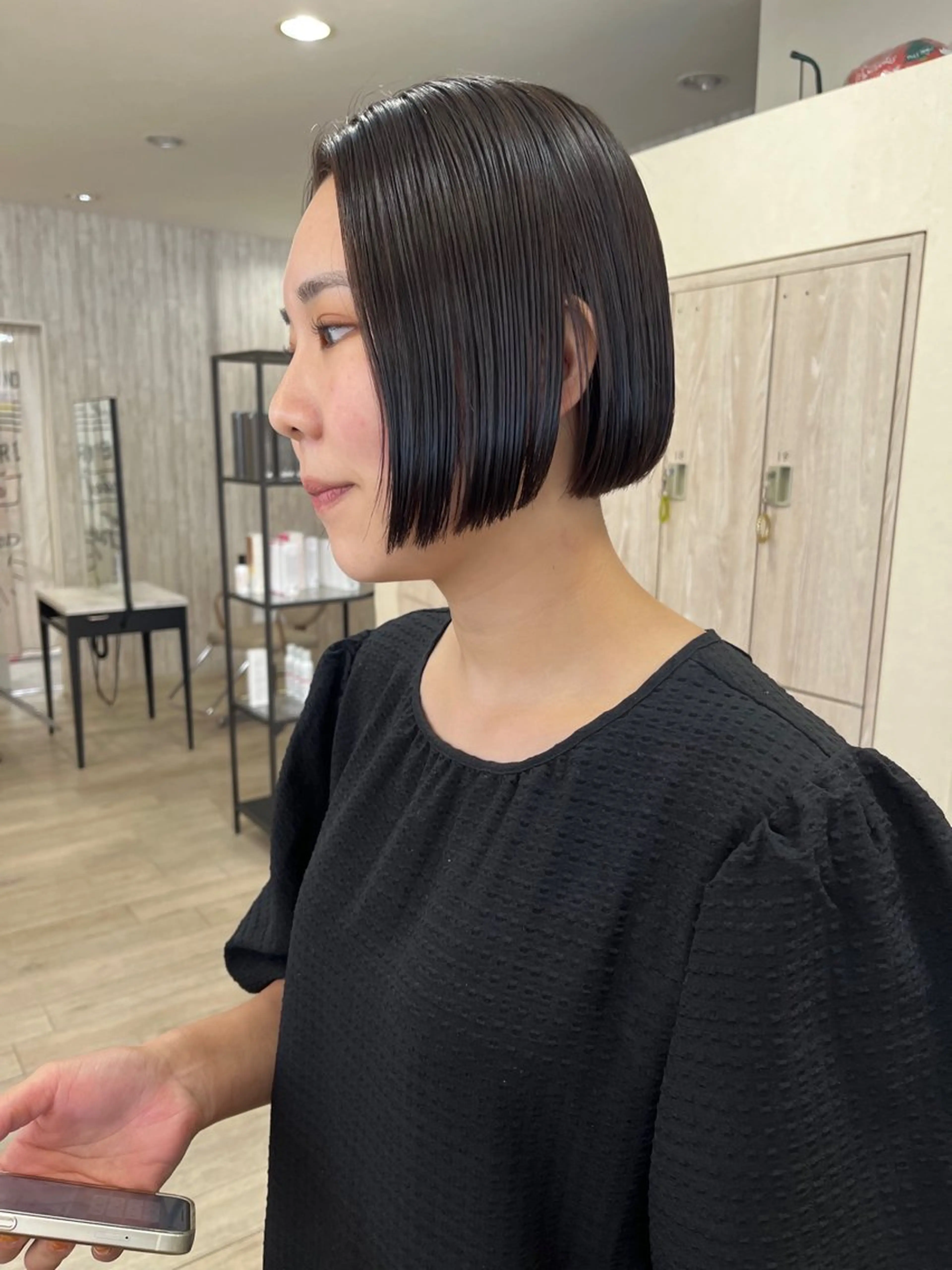 ショート 切りっぱなしボブ ショートボブ ハンサムショート ボブ ショートヘア カット トリートメント 初めてのショート お任せください✂️のヘアスタイル