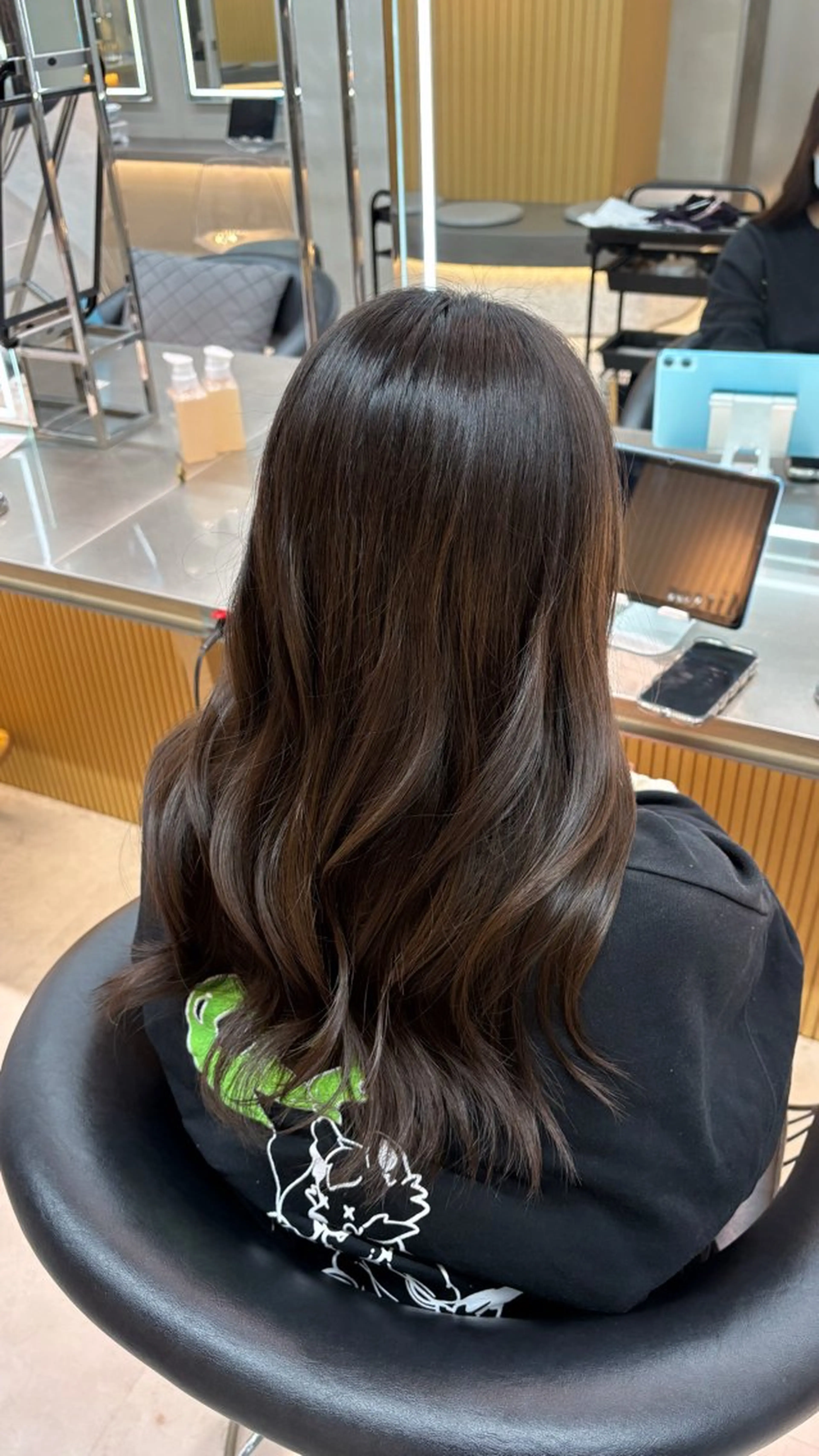 ロング カラー トリートメント lond/ MOMOKOのヘアスタイル