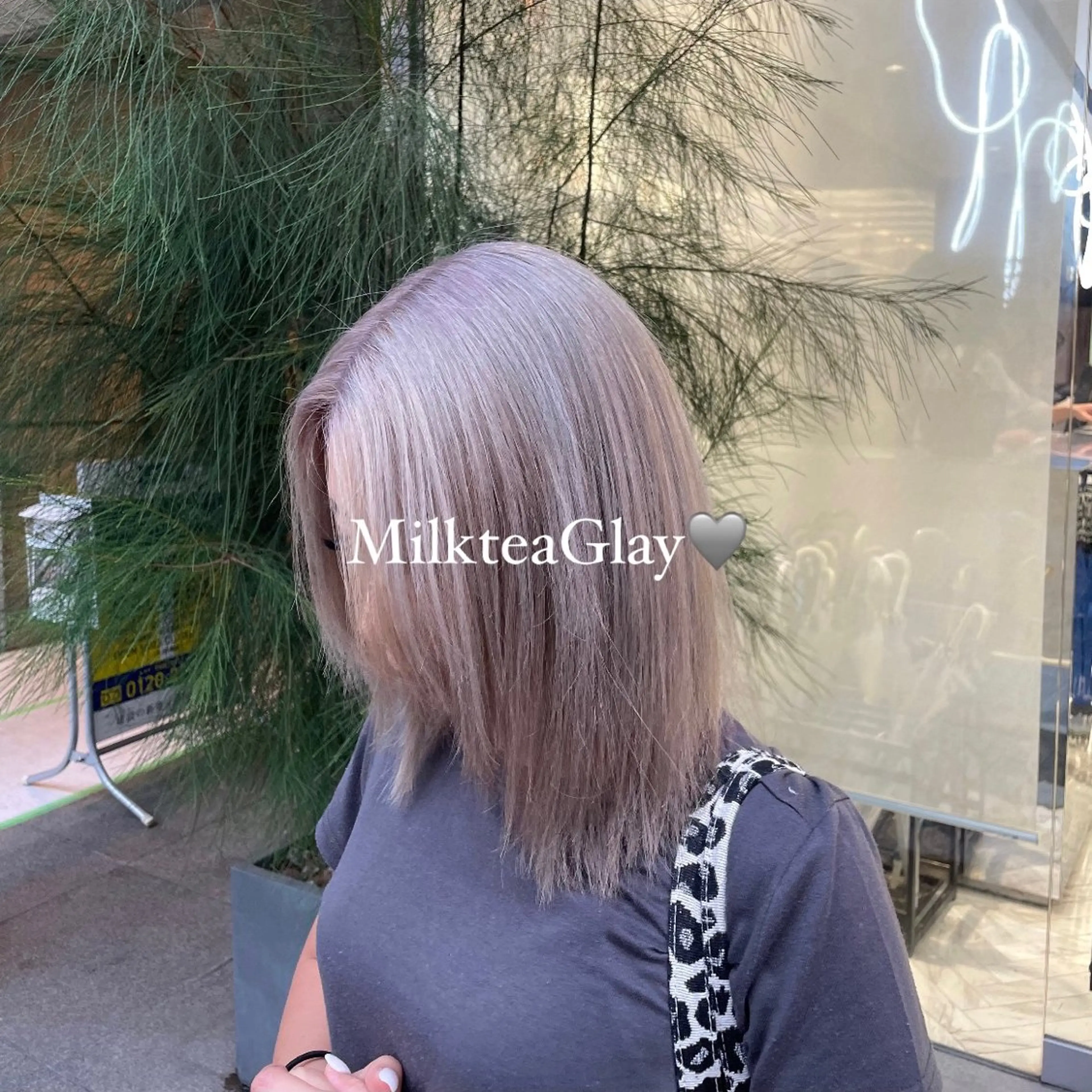 ミディアム カラー sawaka🪽うる 艶カラー/レイヤーのヘアスタイル