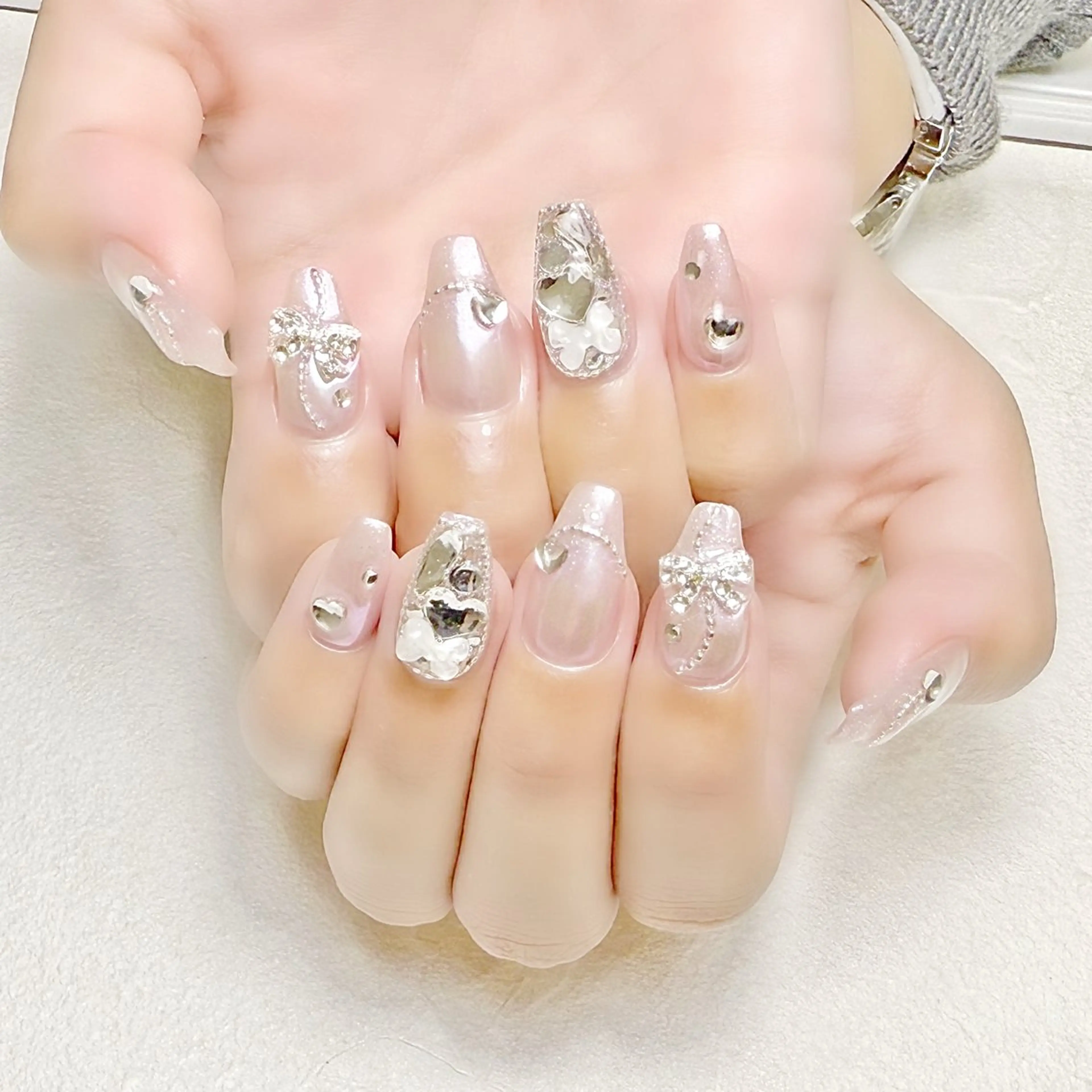 ネイル アートネイル オーロラネイル ピンク リボン ストーンネイル rouse nail RISATOのネイルデザイン