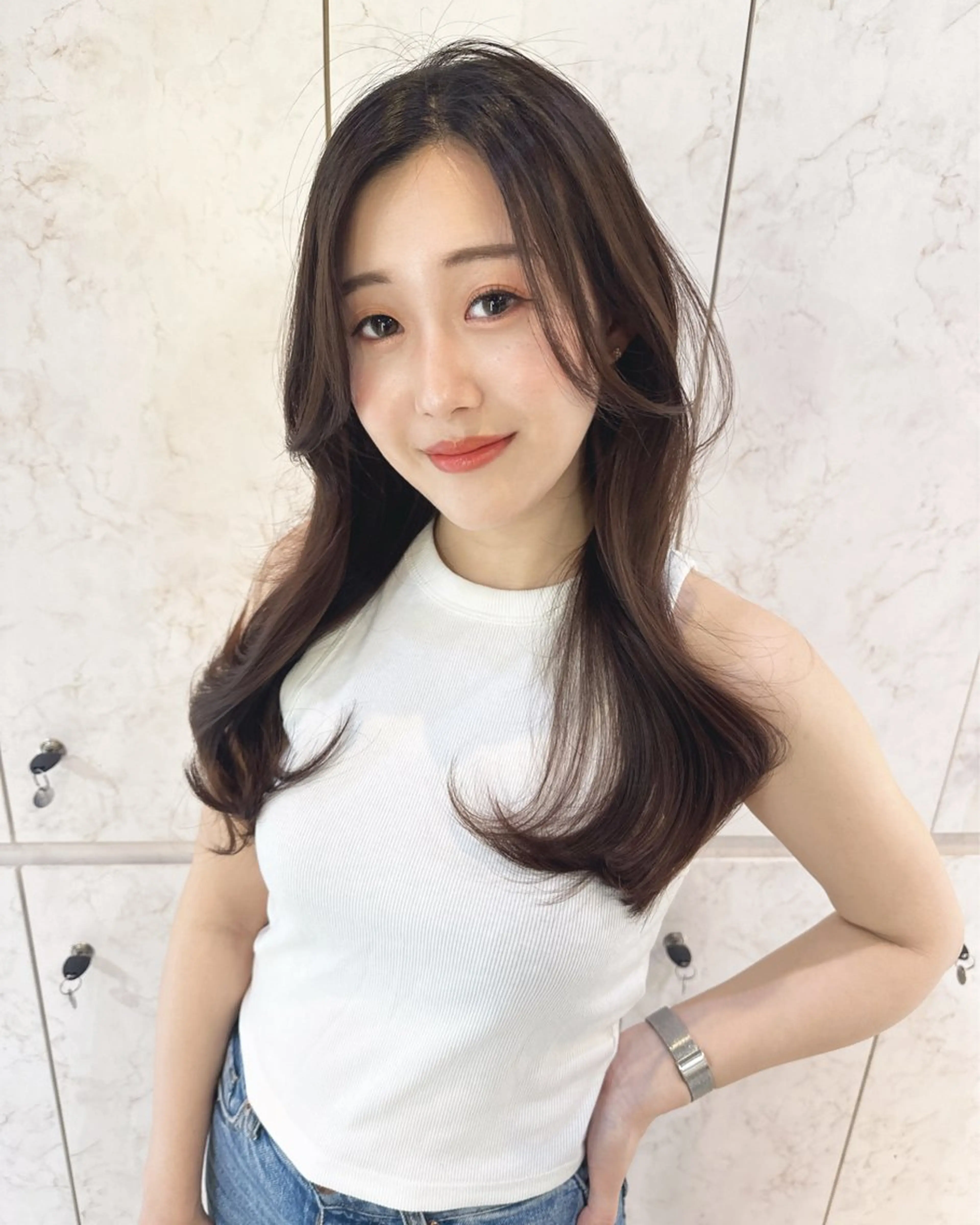 ロング カラー カット ヘアカラー トリートメント Akane レイヤー/艶カラーのヘアスタイル