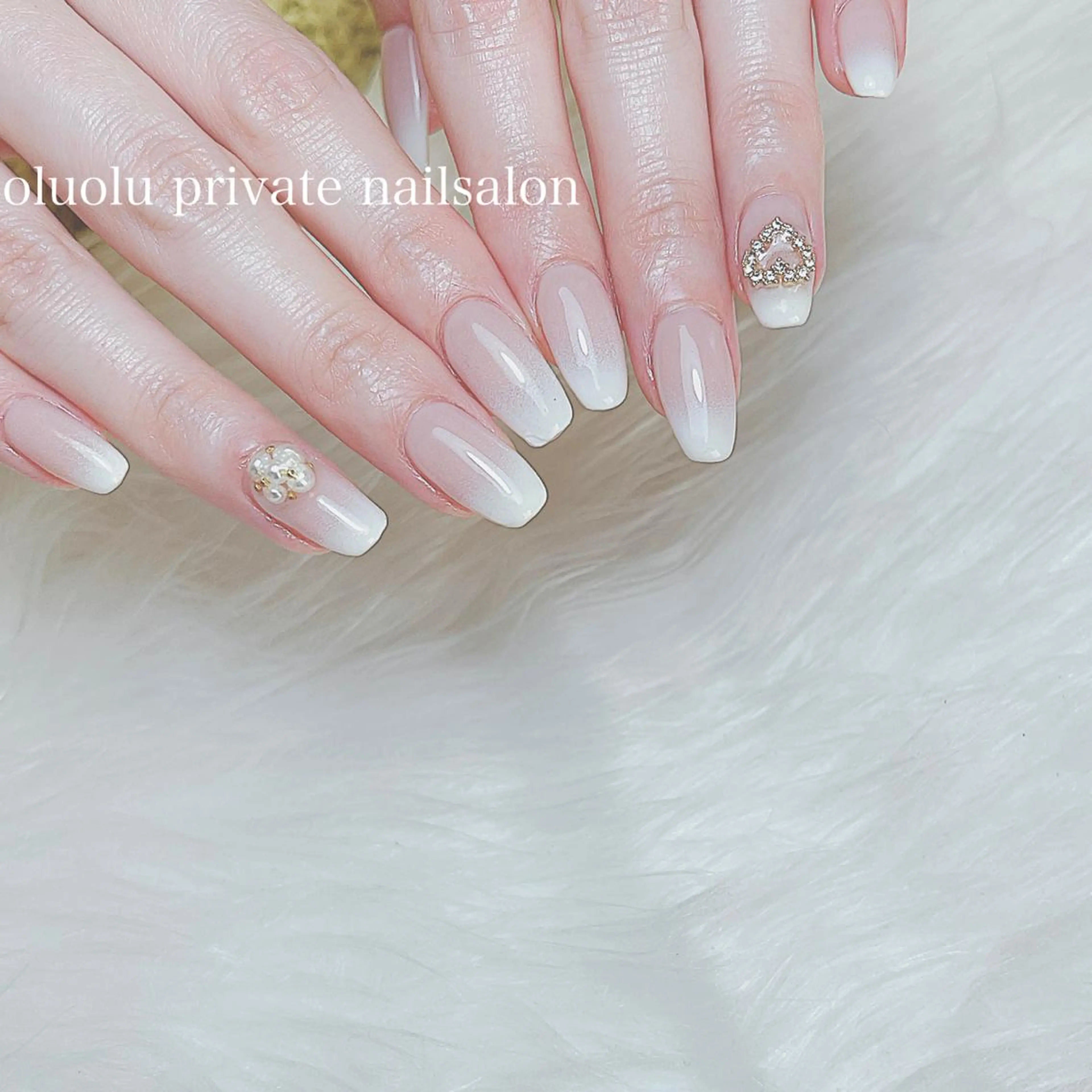 ネイル アートネイル グラデーション ハート ニュアンスネイル バレンタイン ハンドネイル 大村 紬華のネイルデザイン