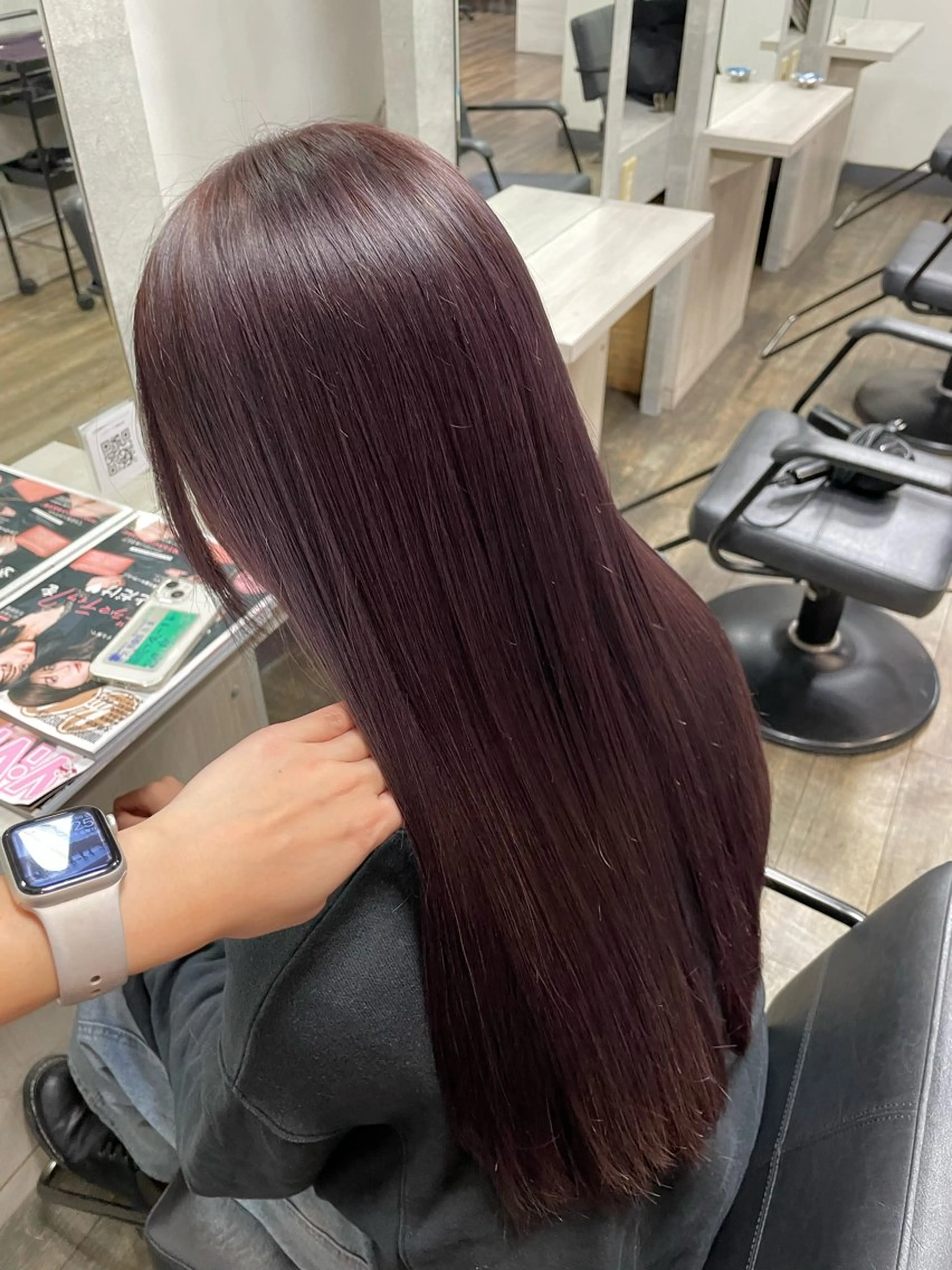 ロング ピンクラベンダー ヘアカラー 西浦 安珠/艶カラーのヘアスタイル