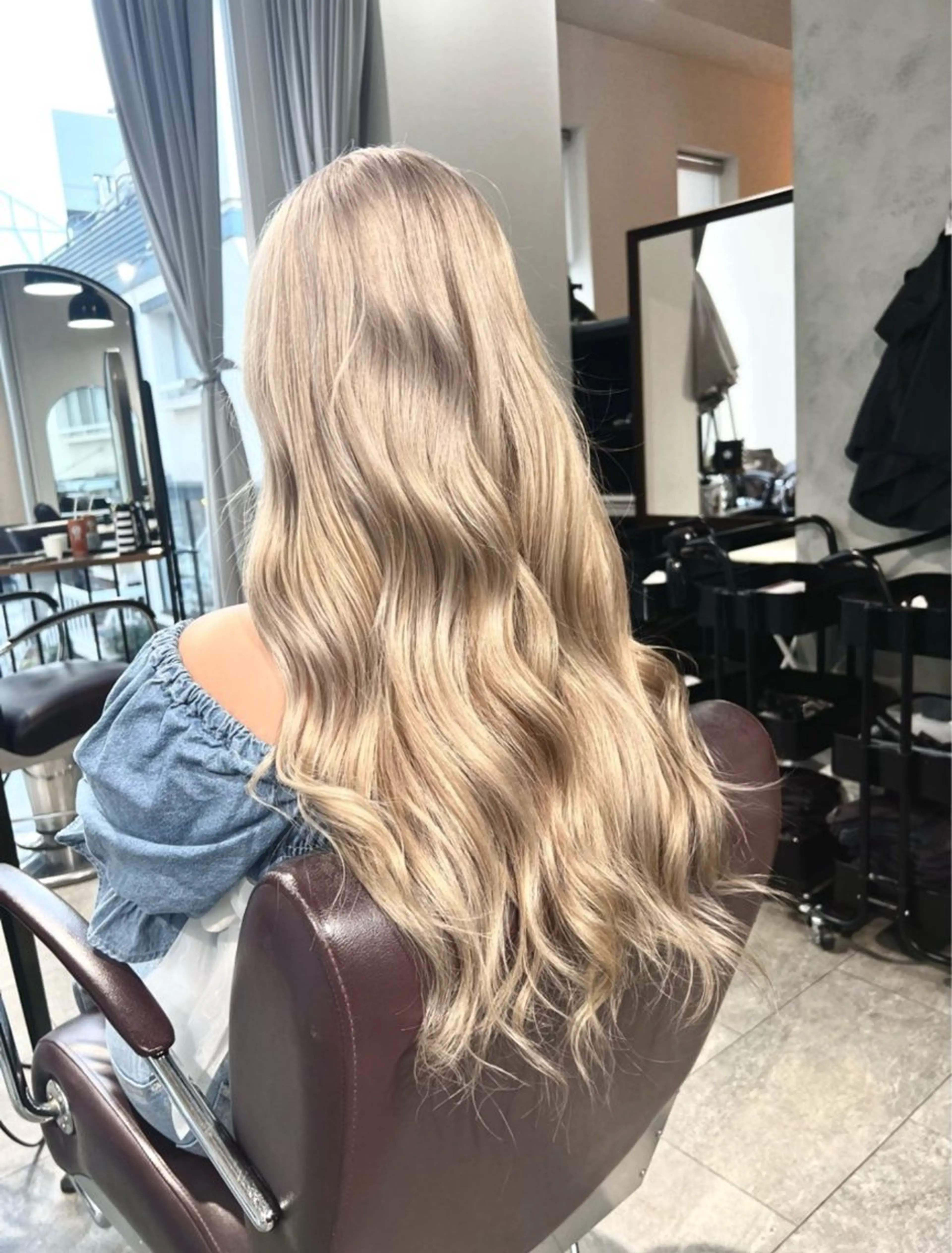 ロング カラー ヘアカラー トリートメント ヘアセット 🌈インナーカラー ‘ショウマ’🌈のヘアスタイル