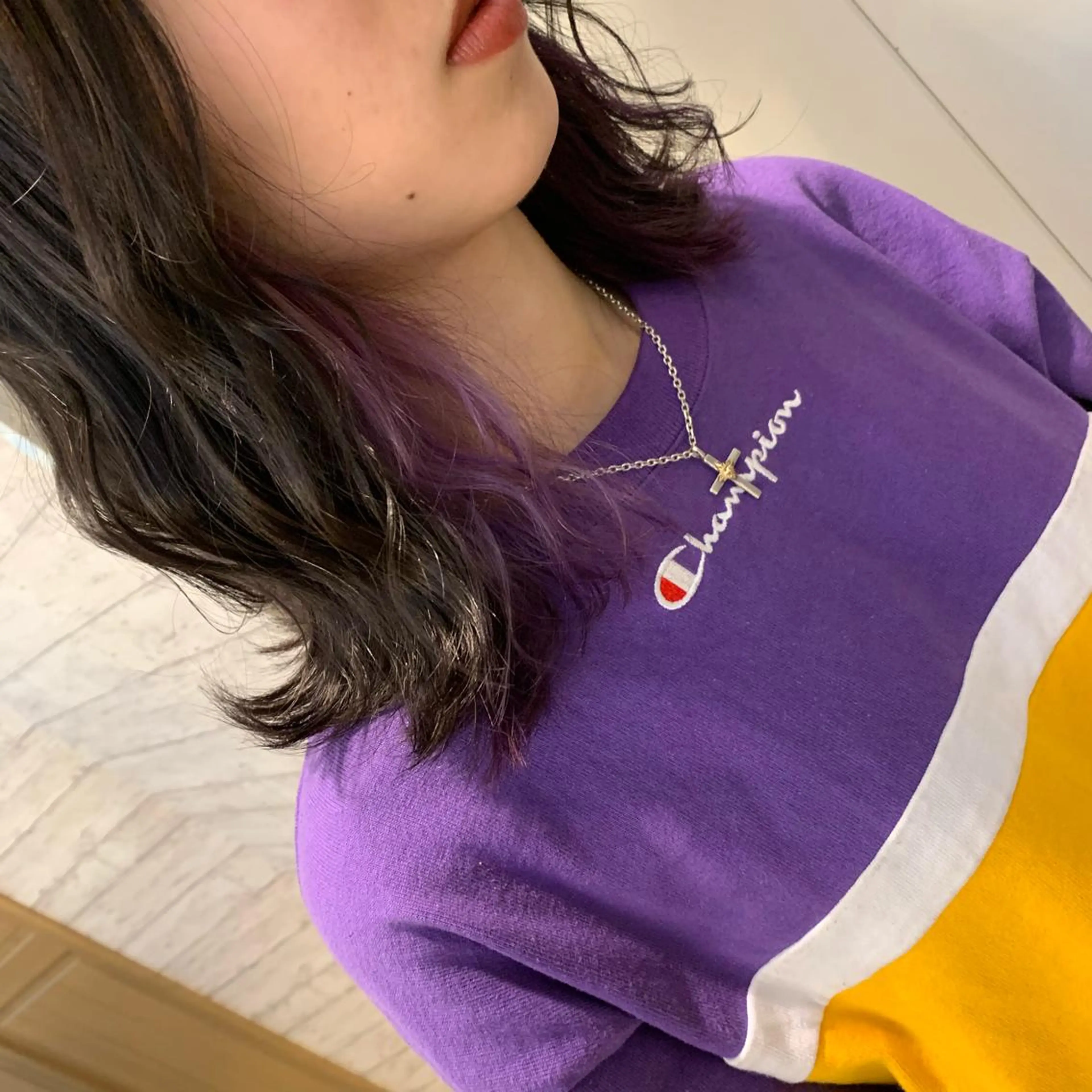 カラー イヤリングカラー 天野 利咲のヘアスタイル