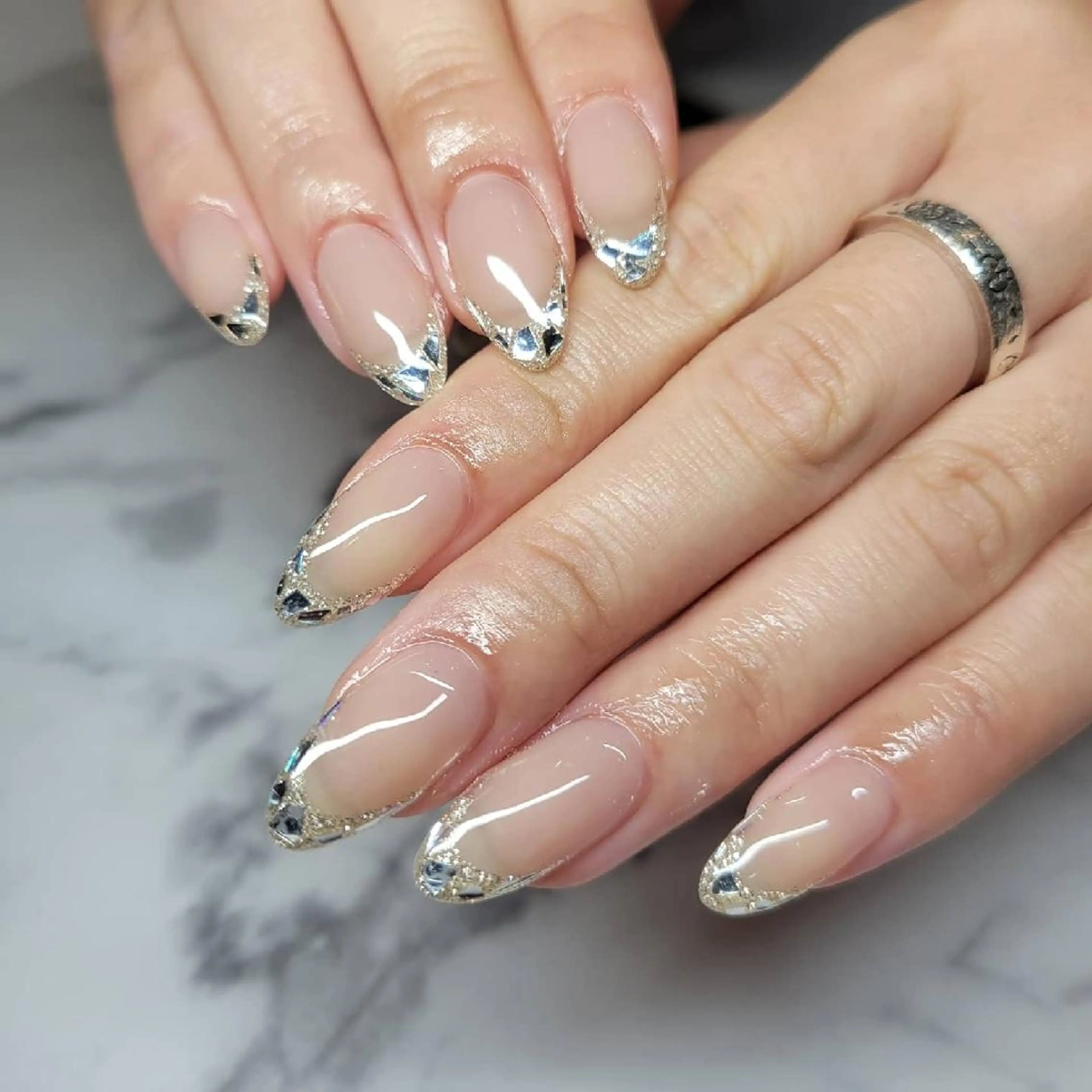 ネイル フレンチネイル ガラスフレンチ ラメ(グリッター) ハンドネイル Nail salon Coco【溝の口駅】のネイルデザイン