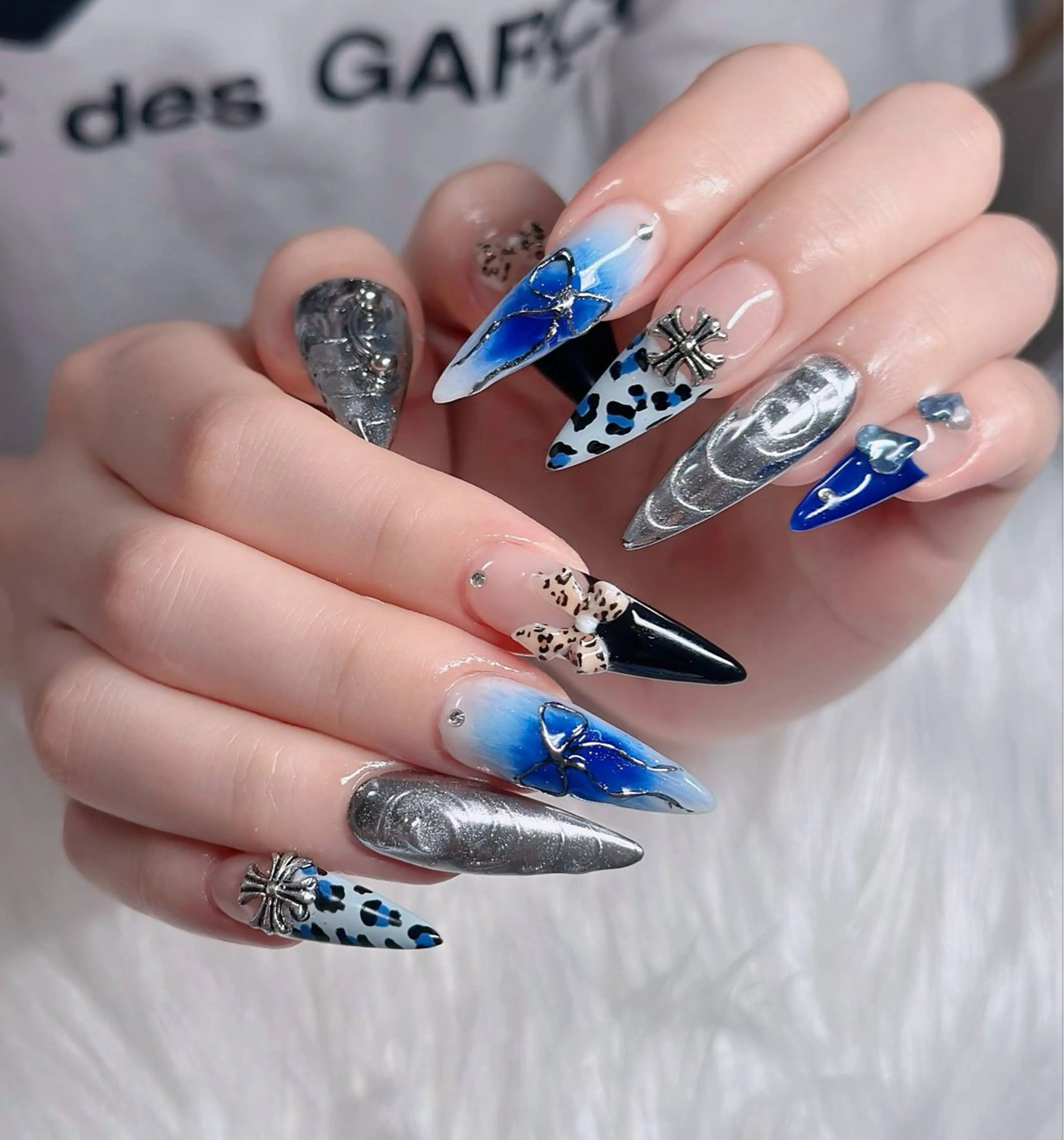 ネイル フレンチネイル ジェルネイル ガラスフレンチ ハロウィン ハート ハンドネイル H.baby Nail Salonのネイルデザイン