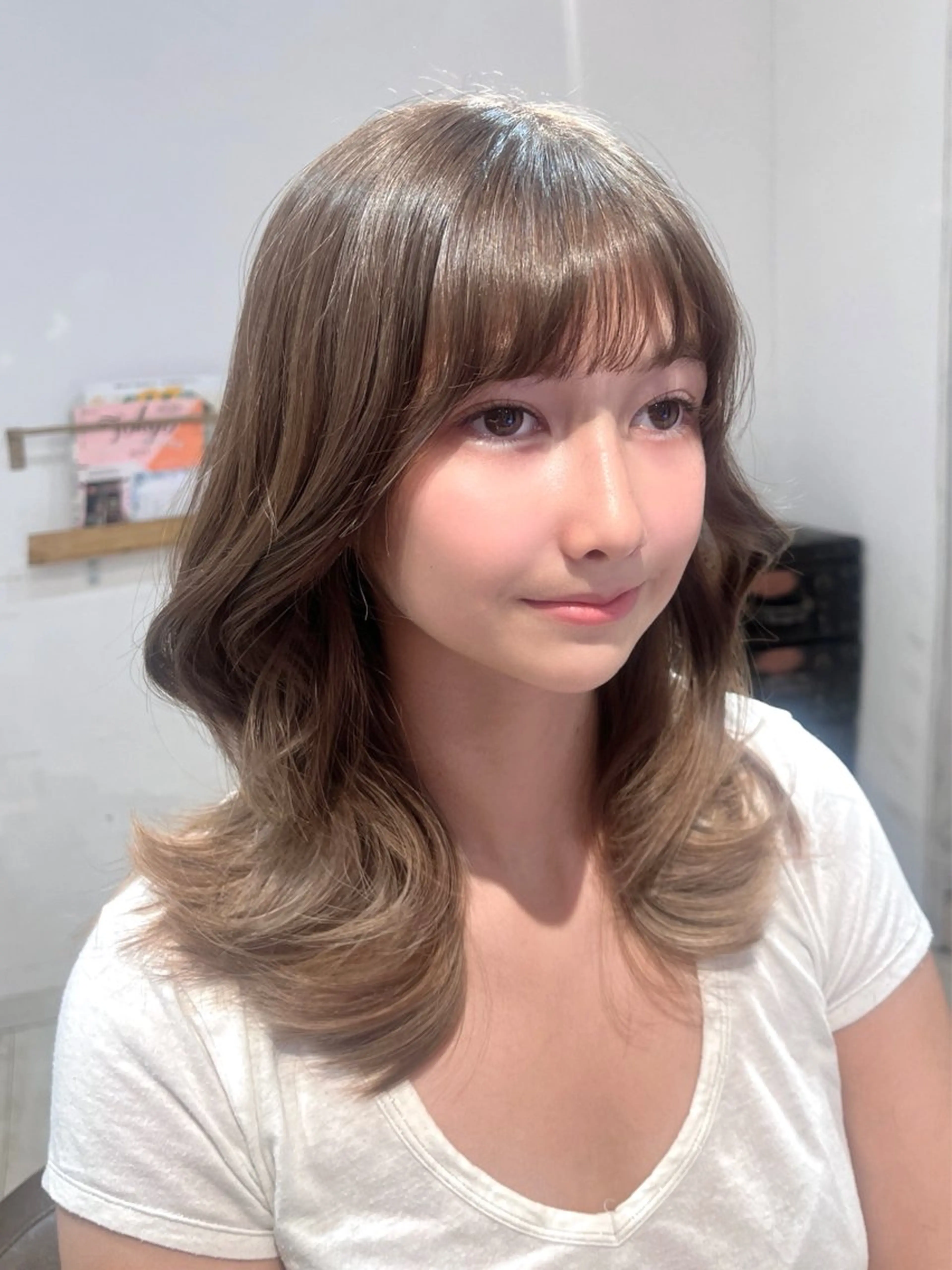 セミロング くびれヘア 韓国風ヘア 似合わせカット ワンホンヘア カット ヘアカラー トリートメント レイヤーカット ✨️進藤ひかりのヘアスタイル