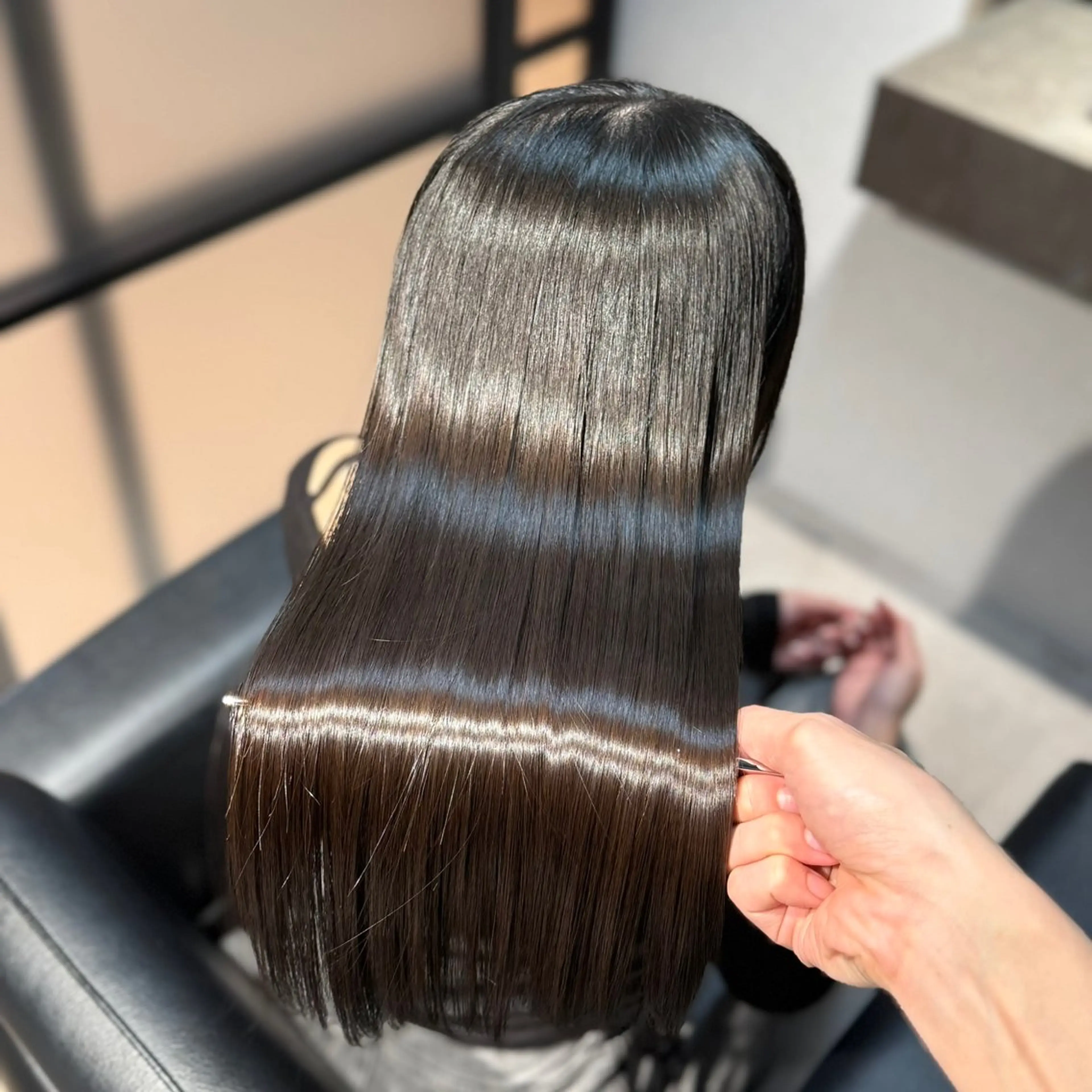 ロング カラー 黒髪 透明感カラー グレージュ オリーブカラー 髪質改善 ヘアカラー トリートメント 髪質改善Ⅰ透明感 艶カラーⅠたつやのヘアスタイル