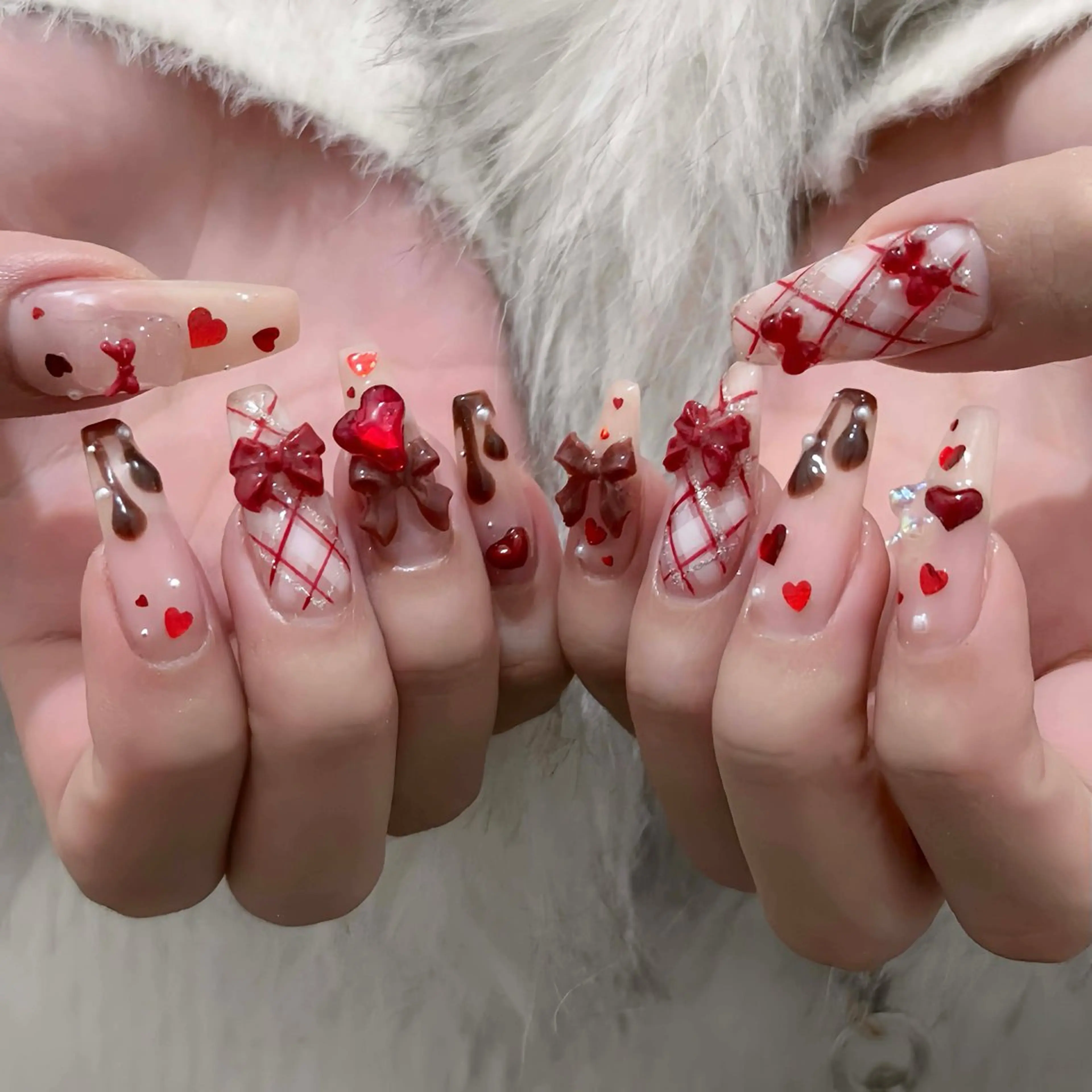 ネイル オーロラネイル ボルドー ブラウン 氷ネイル・うるうるネイル キラキラネイル Julli NailStudioのネイルデザイン