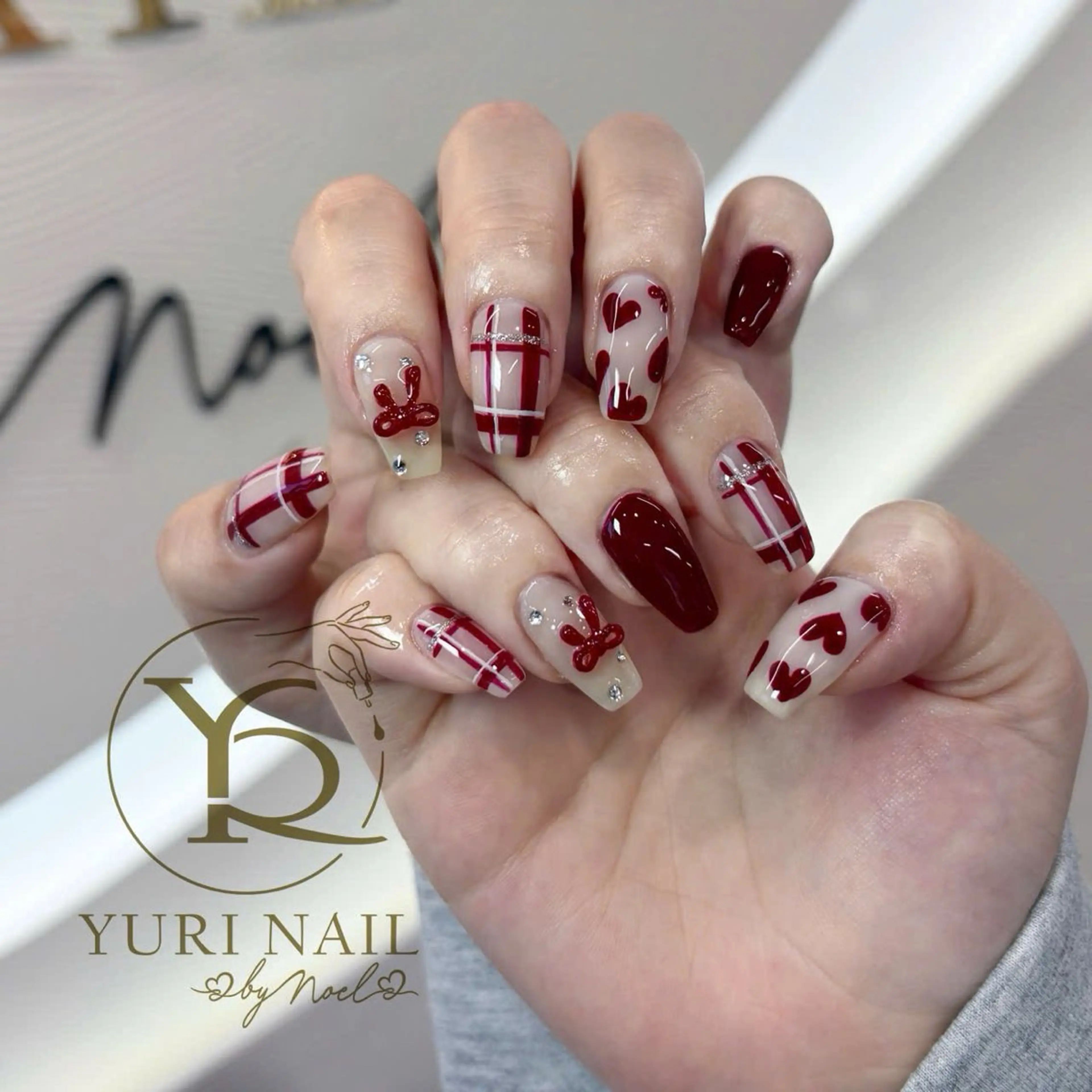 ネイル チークネイル フットネイル フレンチネイル グラデーション キラキラネイル YURI Nail NARITAのネイルデザイン