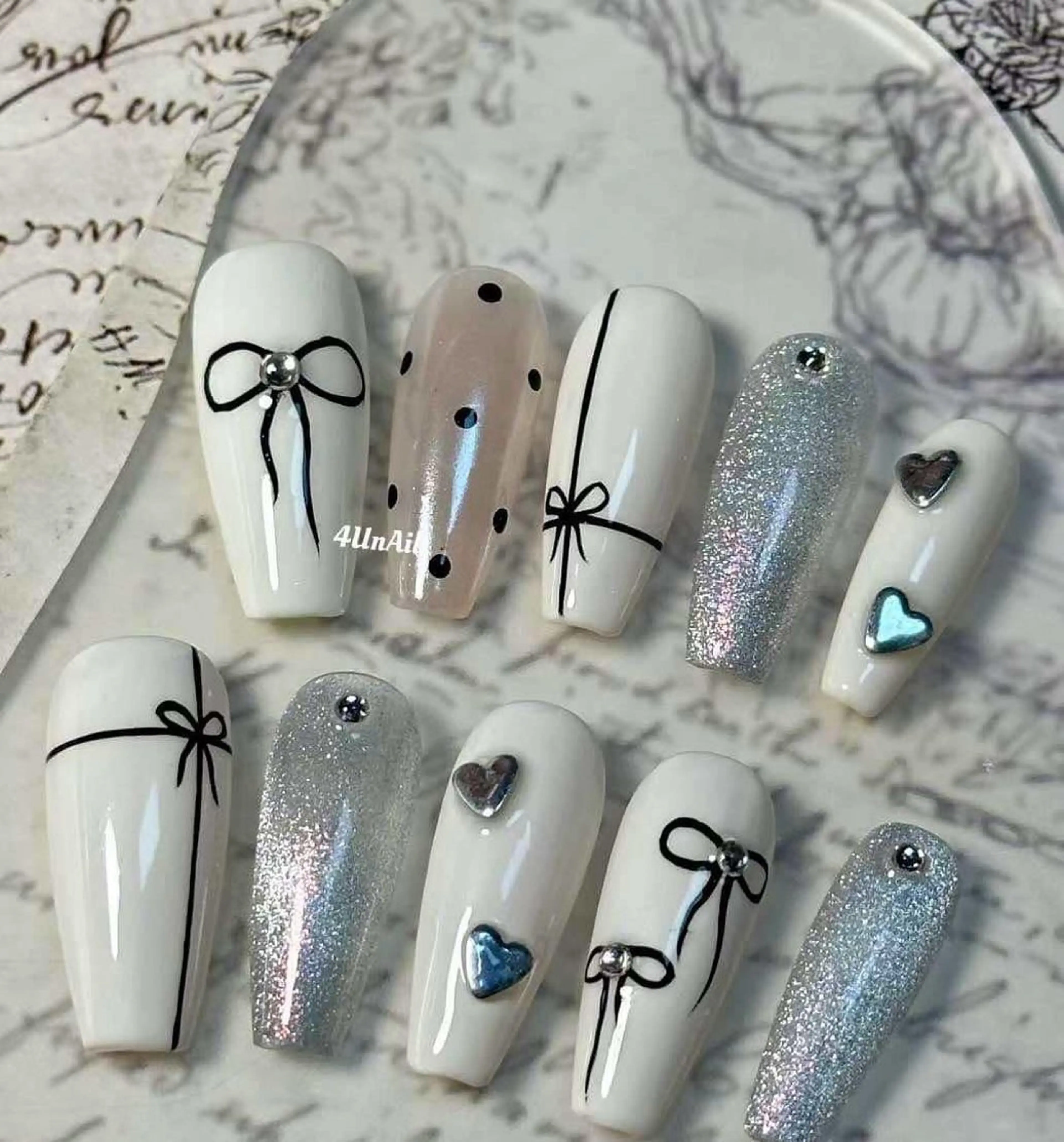 ネイル アートネイル 長さ出し ジェルネイル キラキラネイル マグネットネイル Lee Nails チップ長さだし専門店のネイルデザイン